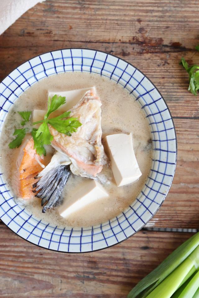 🇳🇴 冰鮮挪威三文魚頭骨腩🐟🍲