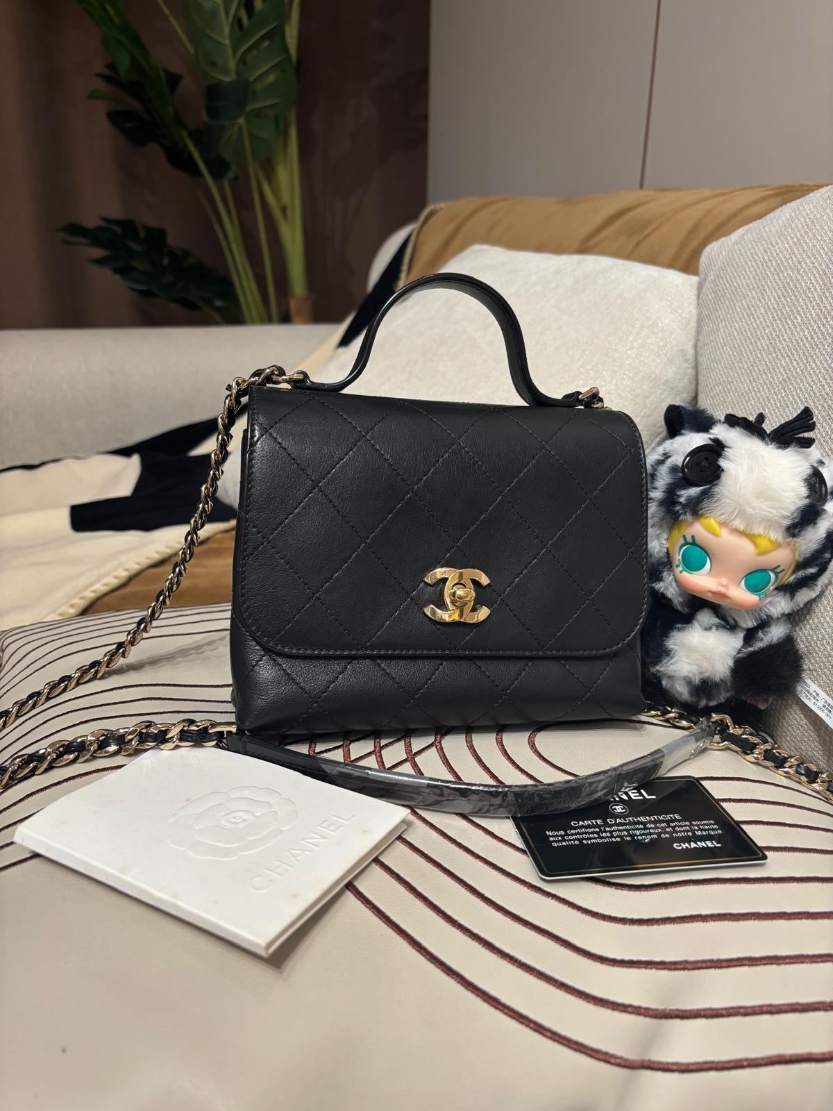 Chanel Top Handle 黑色金扣Crossbody Bag 100%Authentic, 95%New ✅收據✅Card✅Dust bag✅Box