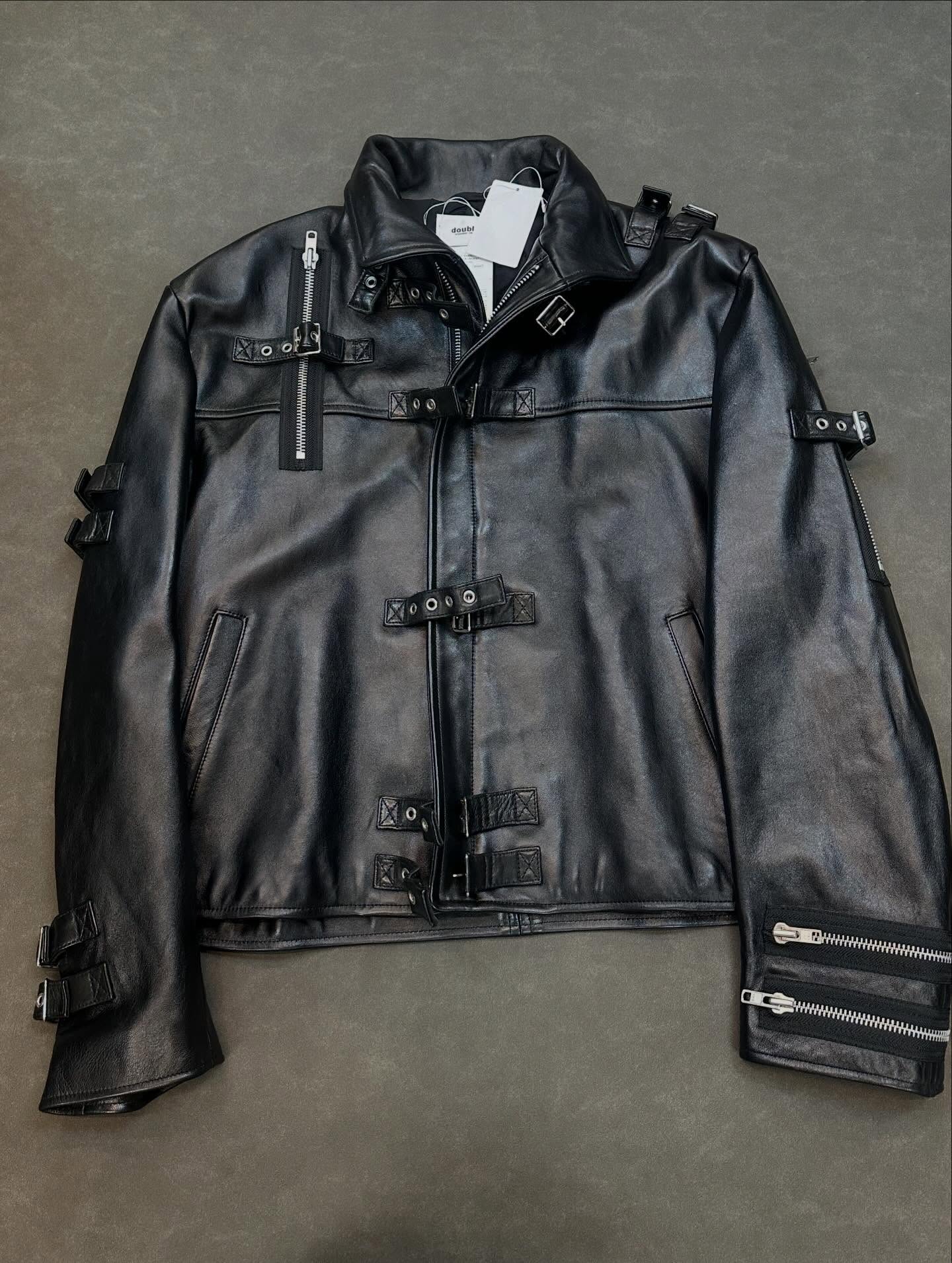 doublet 25AW BUCKLE OVERLOAD LEATHER JACKET size M 99新 限量47件 HKD 6500 長67cm 胸66cm