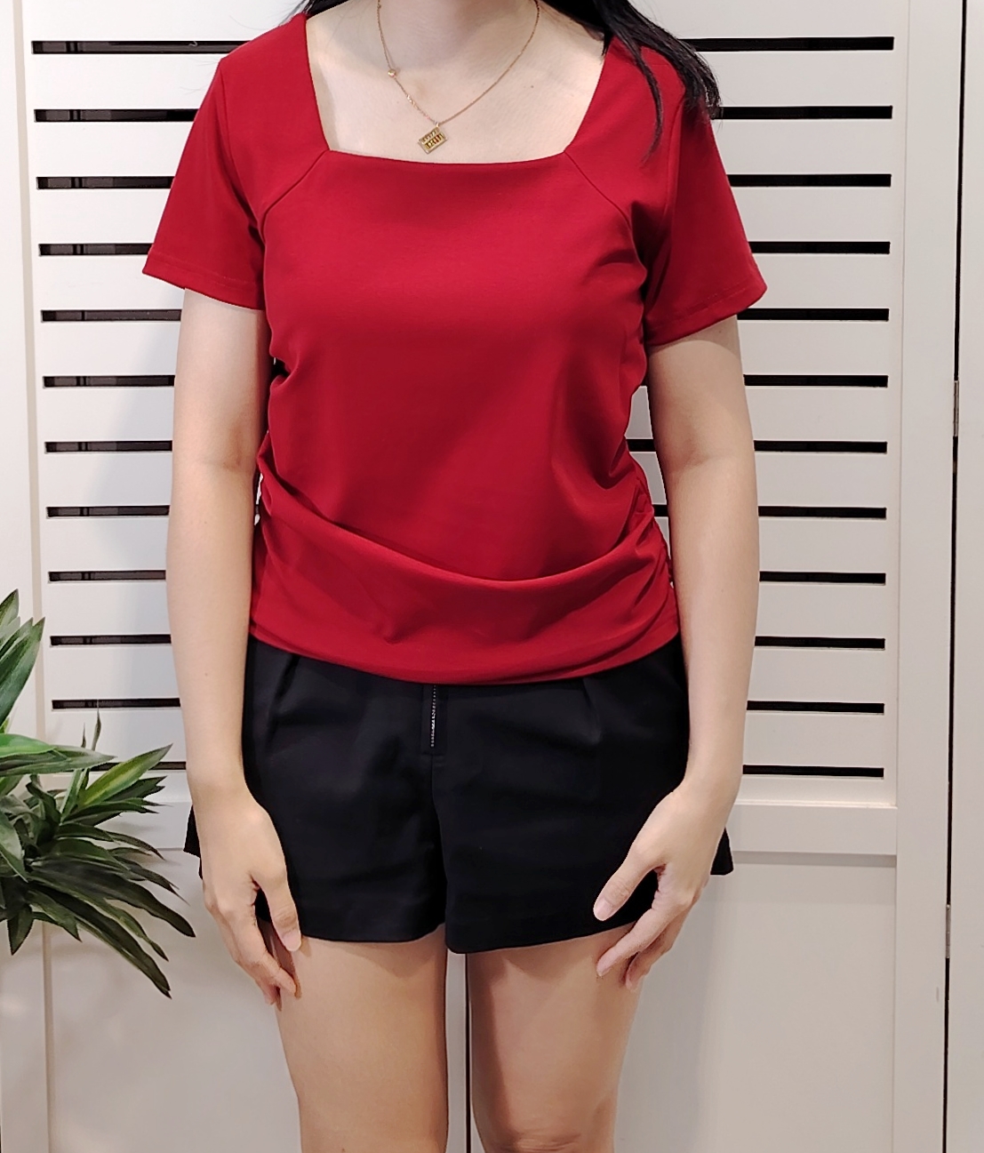 M5080 Square Collar Slim Tee