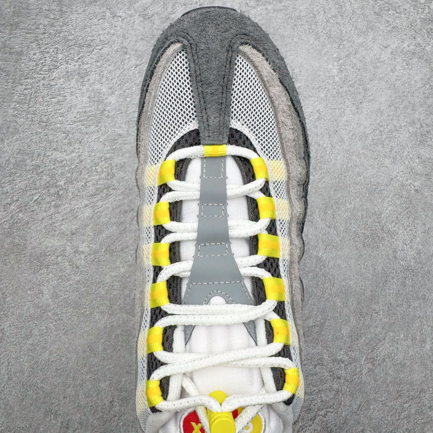 Undefeated x Nike Air Max 95 SP IB4523-002