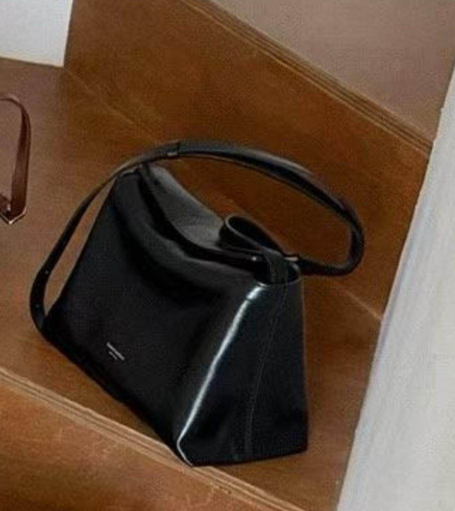 《 預購 》🇰🇷Bucks&Leather 磁石扣枕頭包