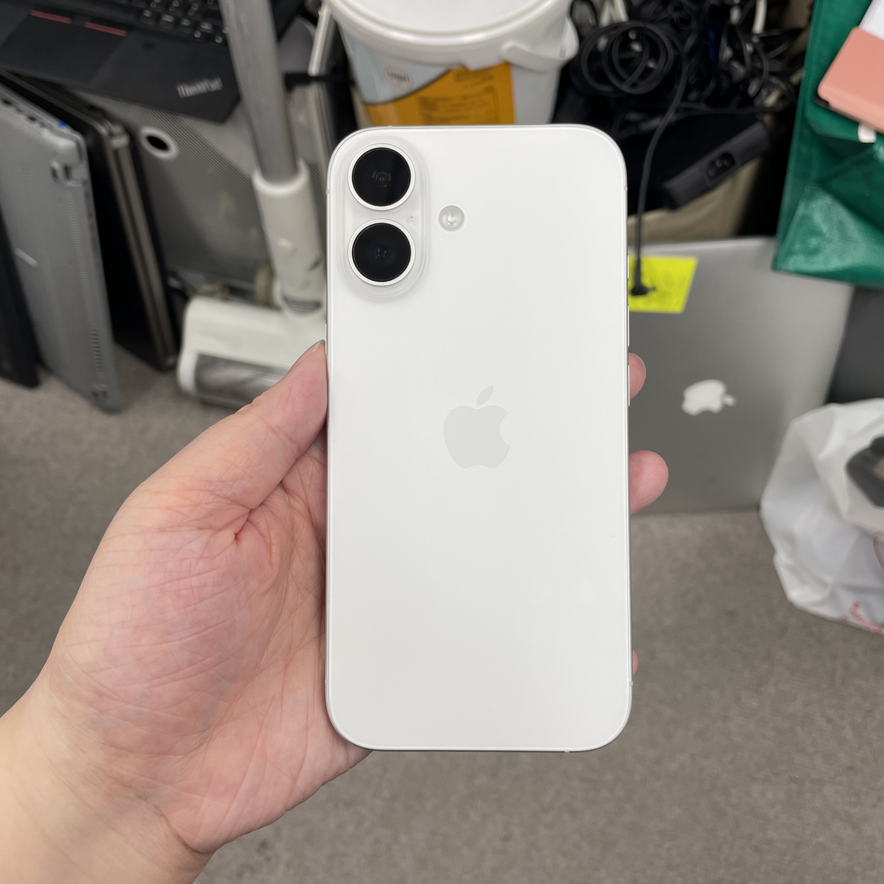 *6032 16 勁靚機 128GB 電94 白色 white