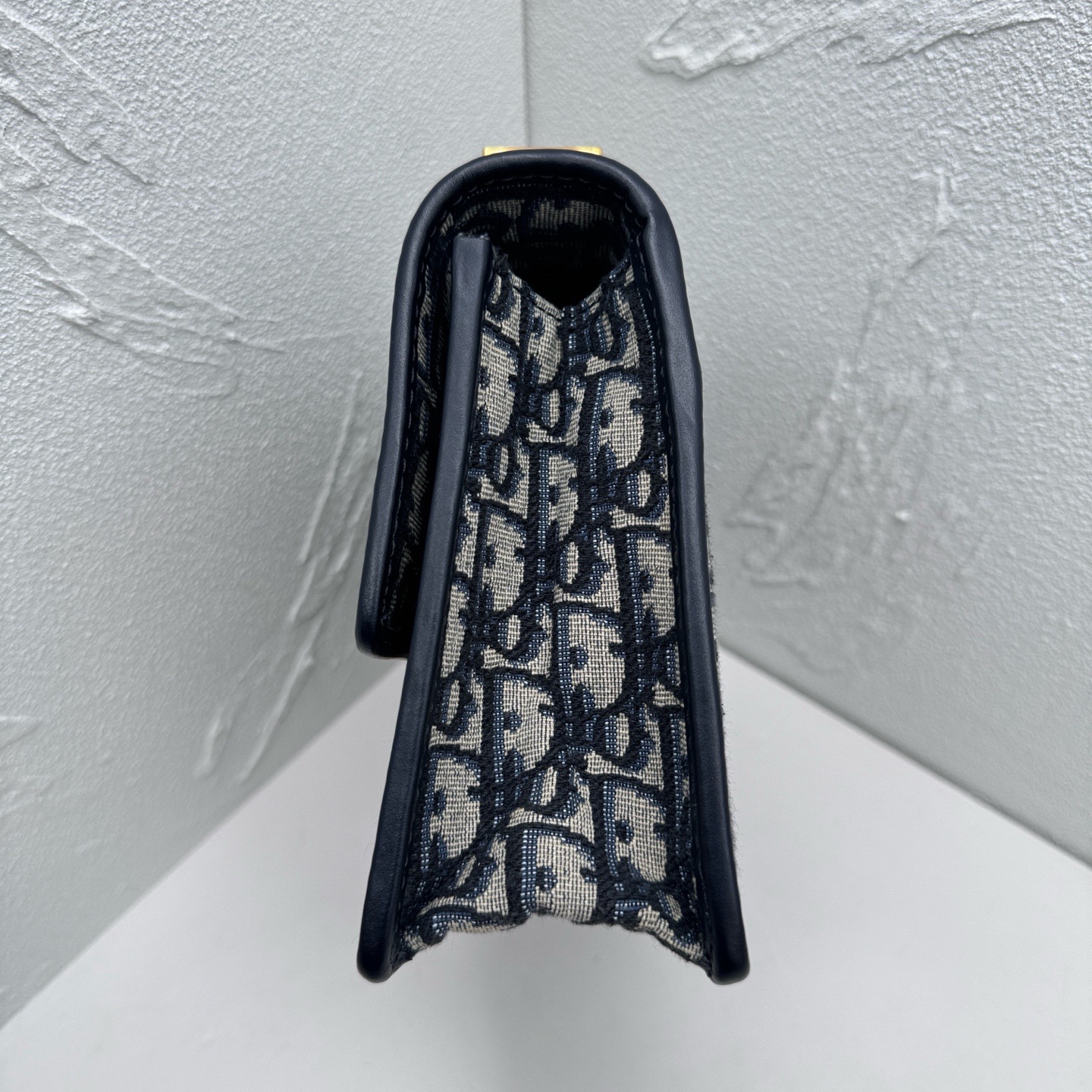 Pre-Owned DIOR 30 Montaigne / Product Code: 26041922