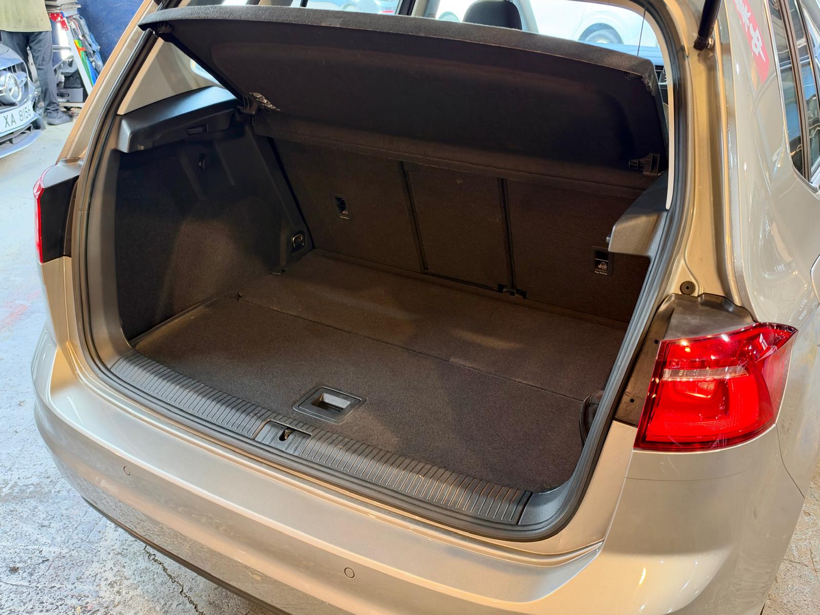 Volkswagen Golf Sportsvan 230 TSI 2017