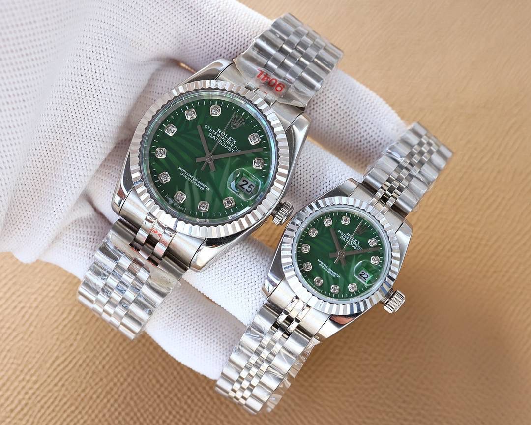 🌟🌟劳力士Rolex日志型系列，情侣对表👫，瑞士机质量100%超强防水夜光蓝宝石玻璃背透设计，搭载原装进口8215全自动机芯,女6T51机芯，直径36mmx10.5mm。女28mm，表里如一 独具匠心！打造市场亲民价格！欢迎订购🔥顶级出品 精品不断🔥