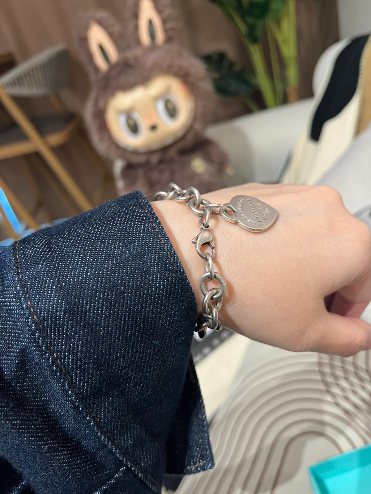 TIFFANY & Co. 心心純銀手鏈  100%Authentic, 95%New ✅Box