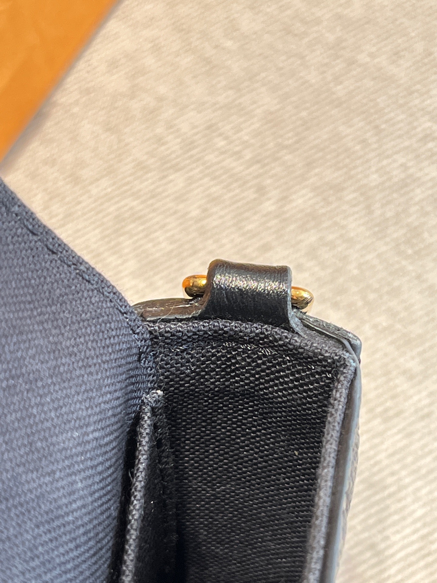 【預訂貨品】LV黑色全皮印花三合一 