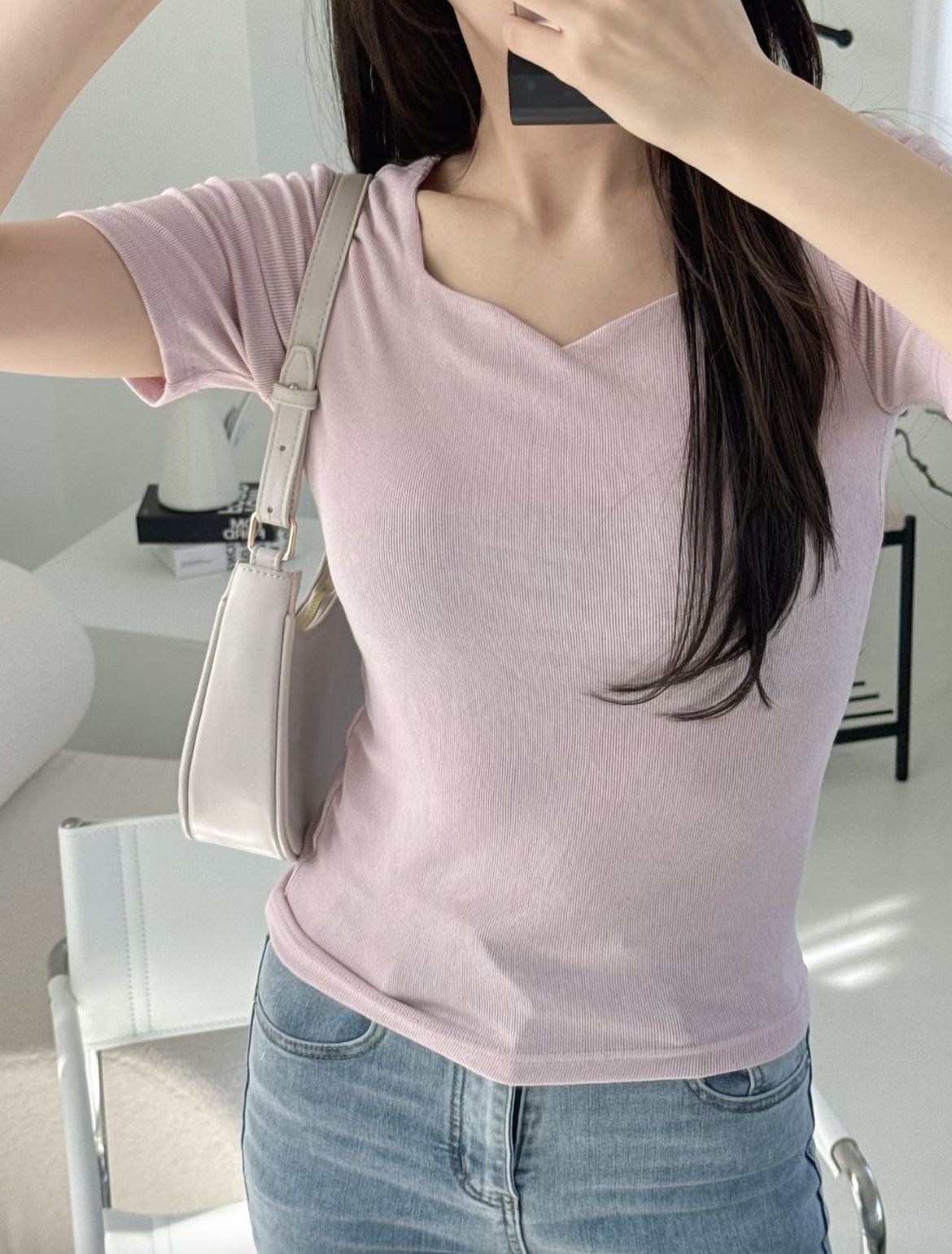 ♡ 顯 瘦 心 領 上 衣 。限時成本價$88。