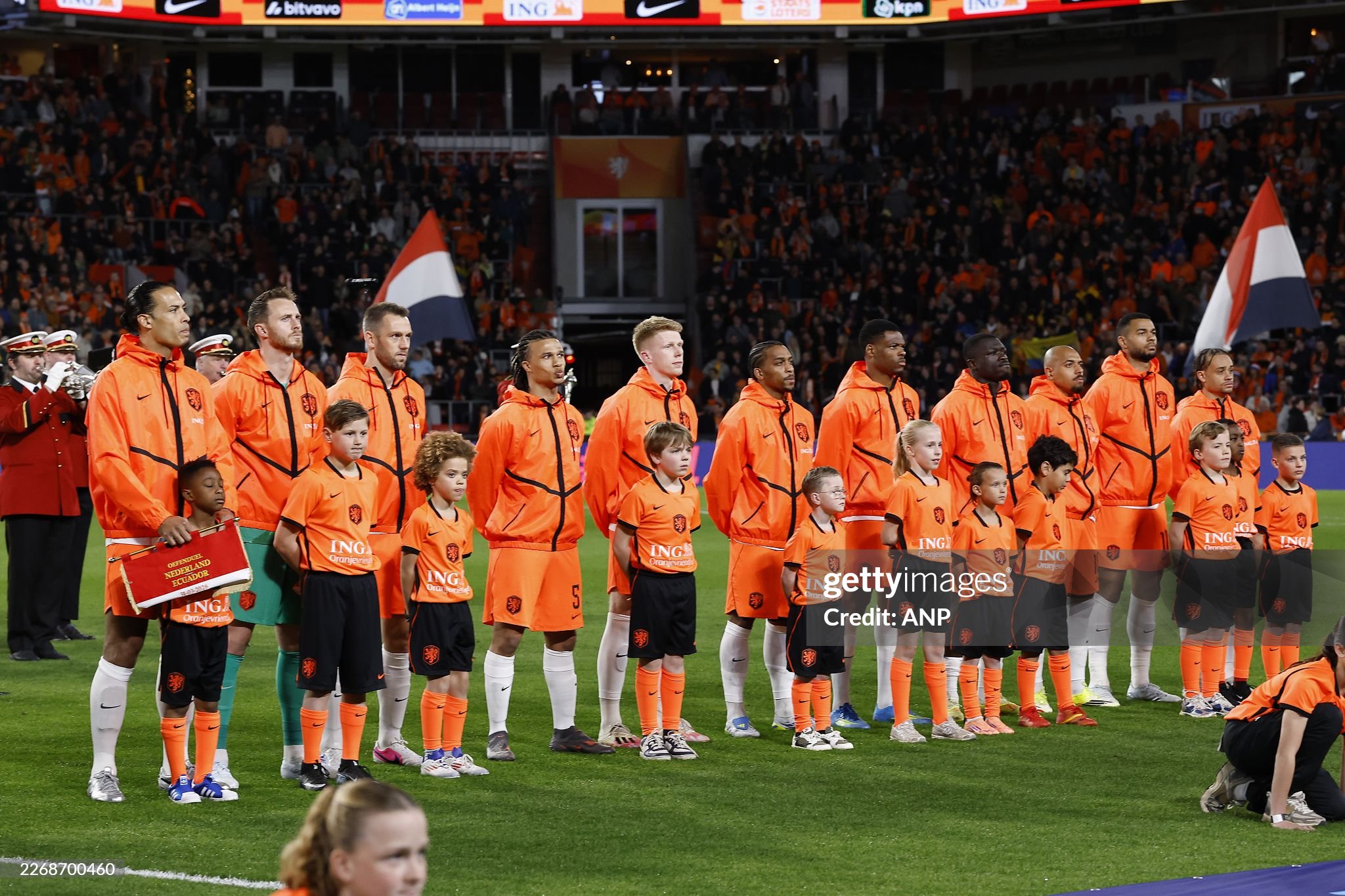 🦁球員同款 Nike Netherlands 荷蘭 2026-28 進場外套 IH1616