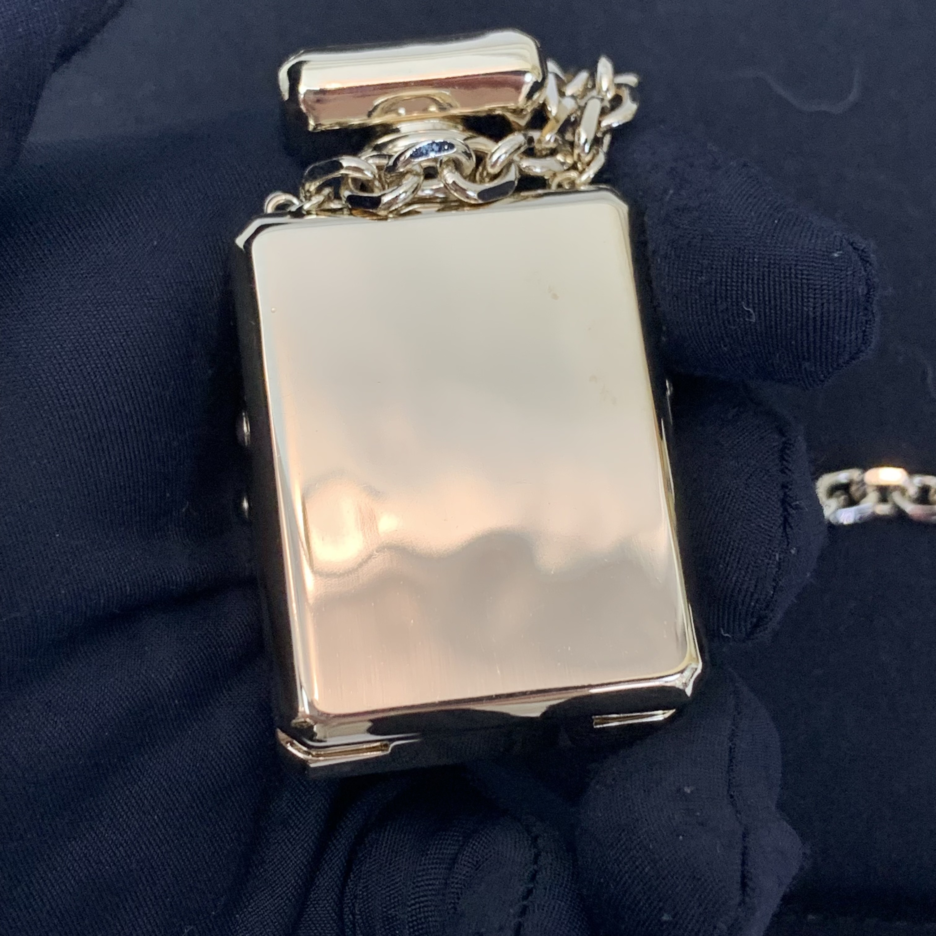 Chanel 金色香水頸鏈