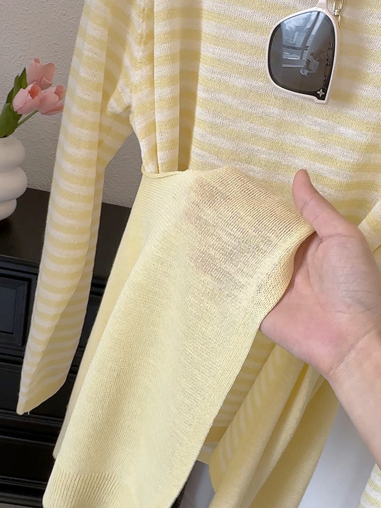 3色選擇$110件,✨薄款條紋針織＋披肩兩件套｜韓系清新款