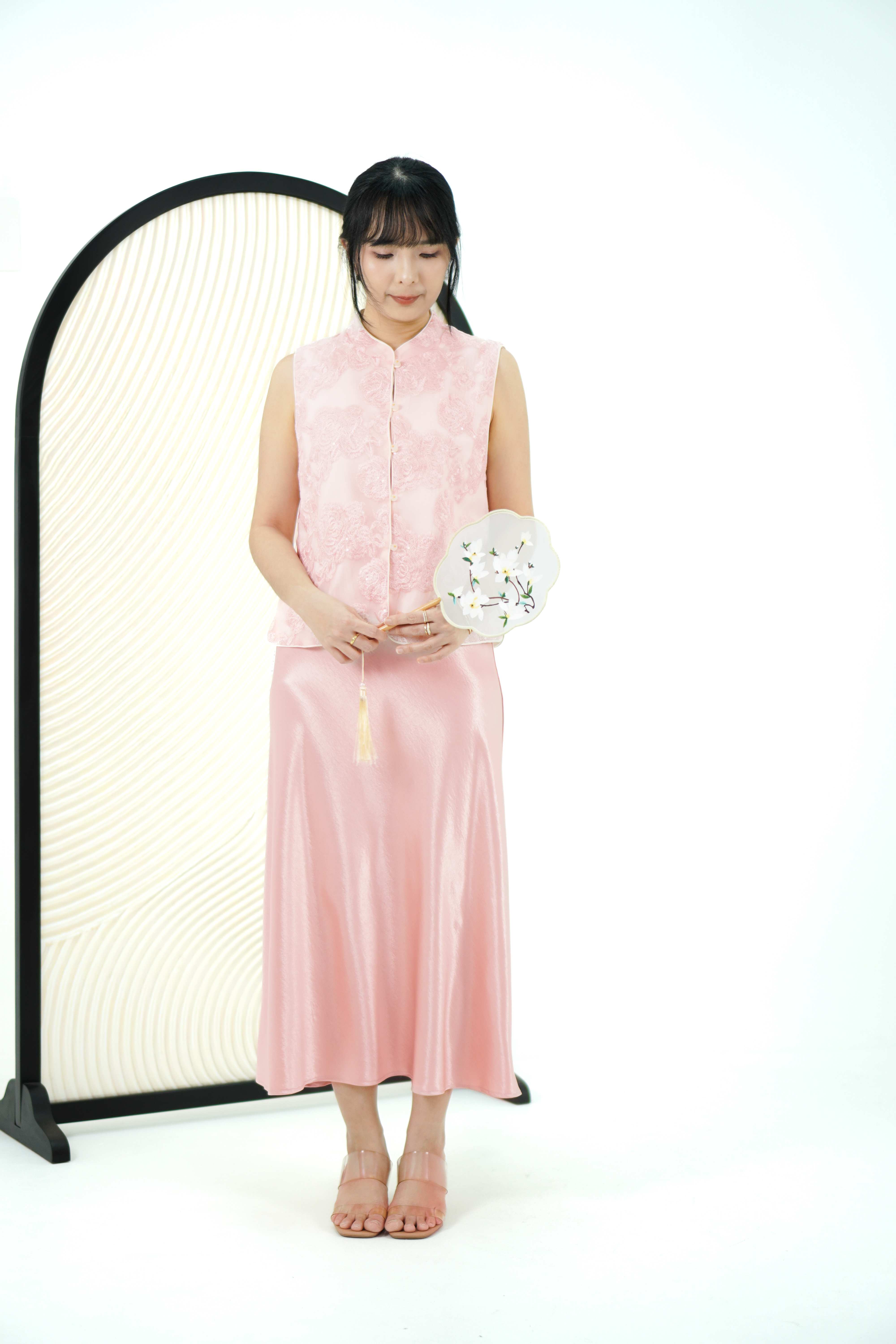 精致刺绣提花亮片马甲