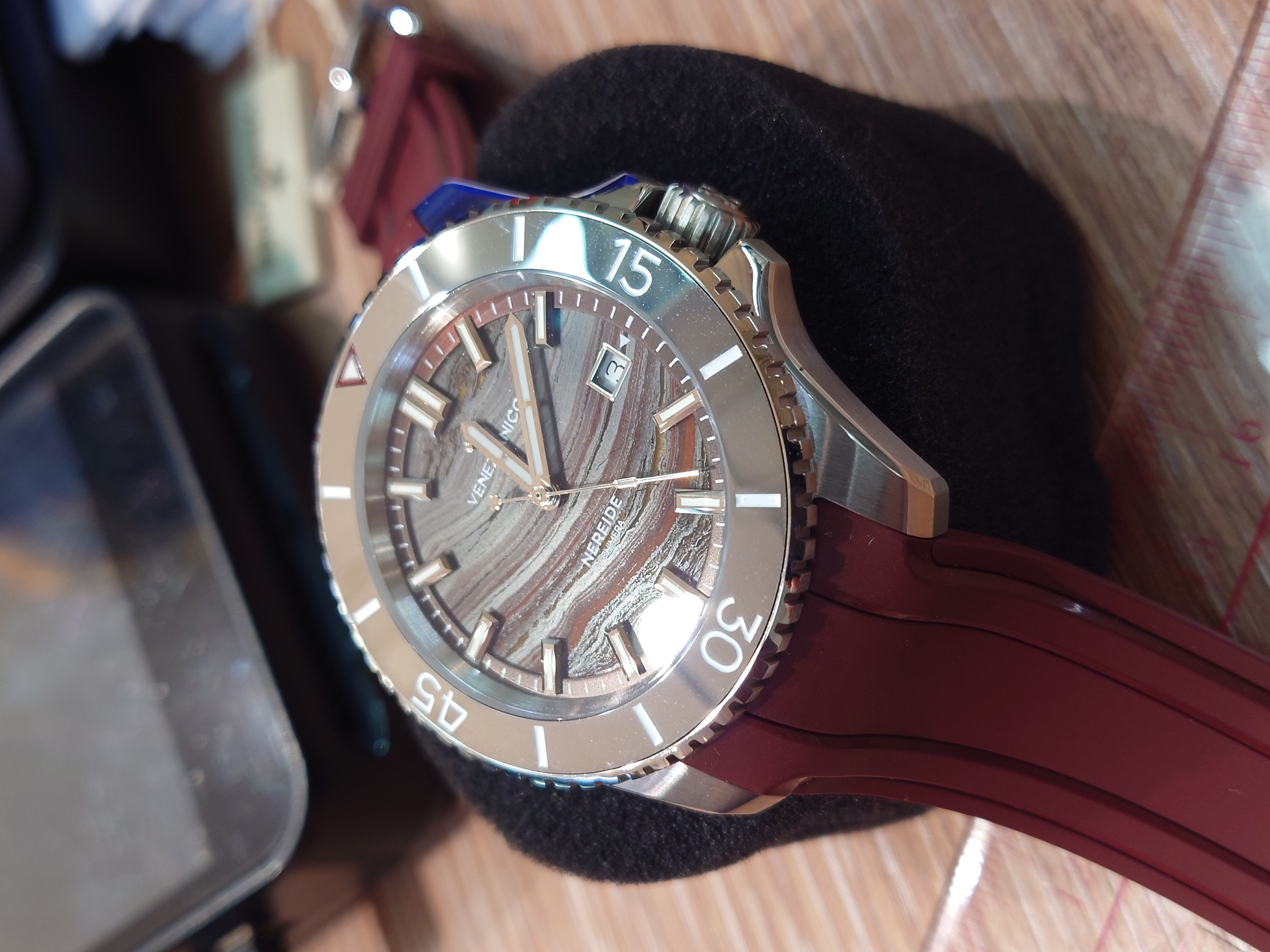 Venezianico Nereide Chimera - Limited Edition 鐵虎眼石鎢錶圈潛水錶