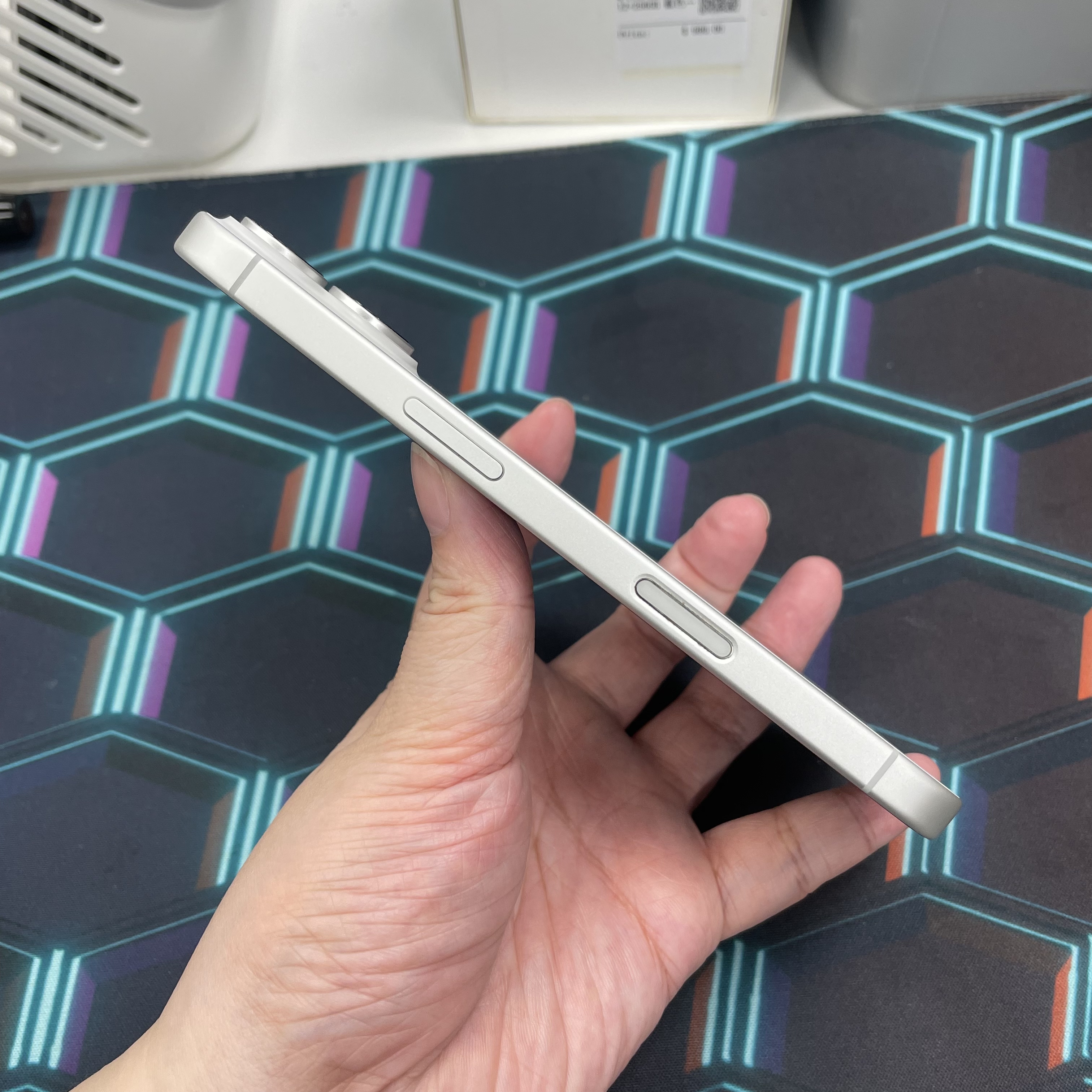 *6318 17 完美機 256GB 電100 白色 white