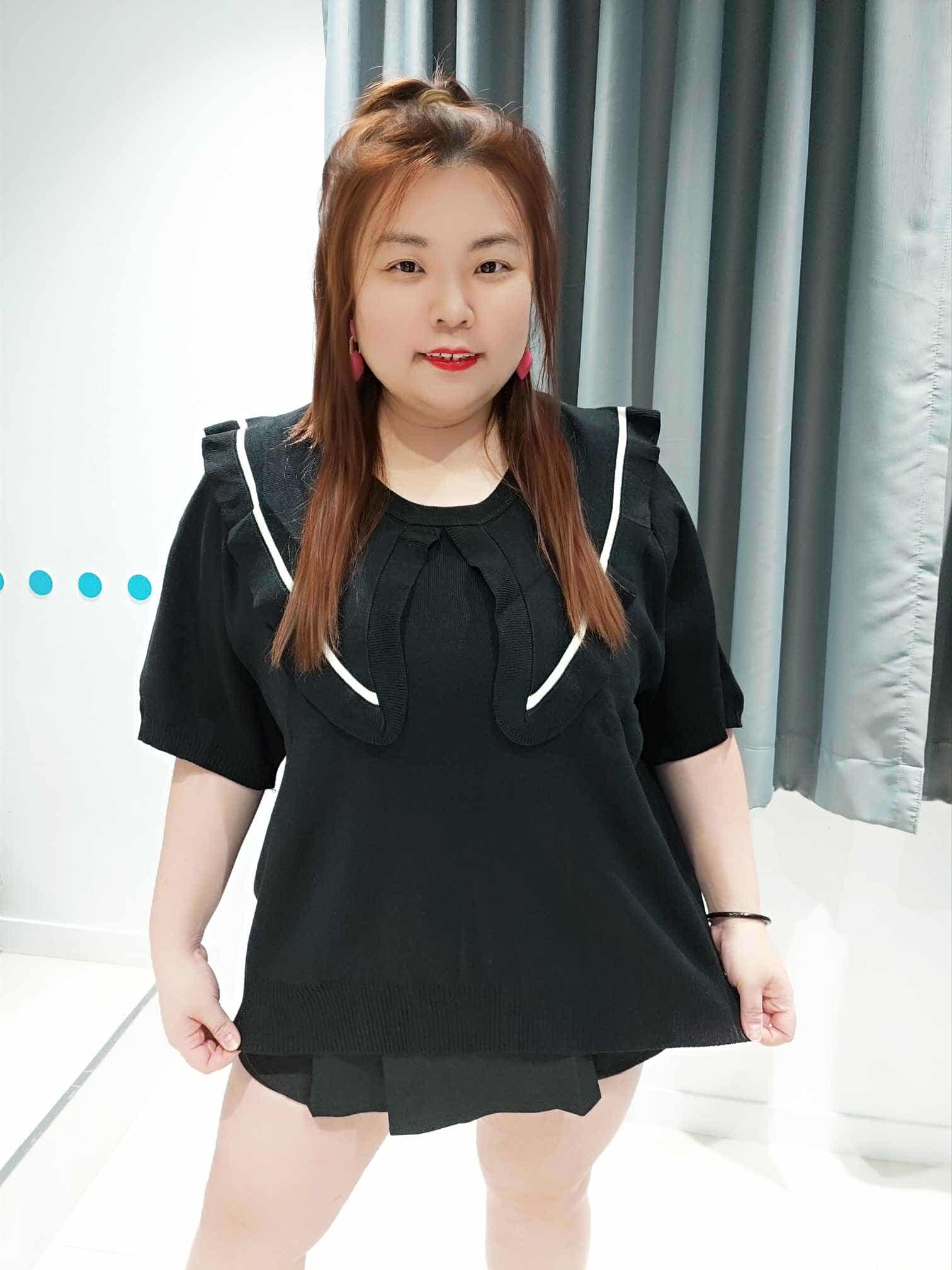 ENC09 DSF14 大领摆设计针织上衣