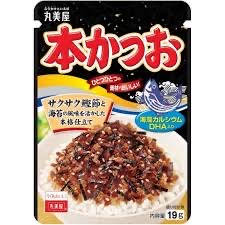 Marumiya）生產的本鰹魚風味拌飯香鬆