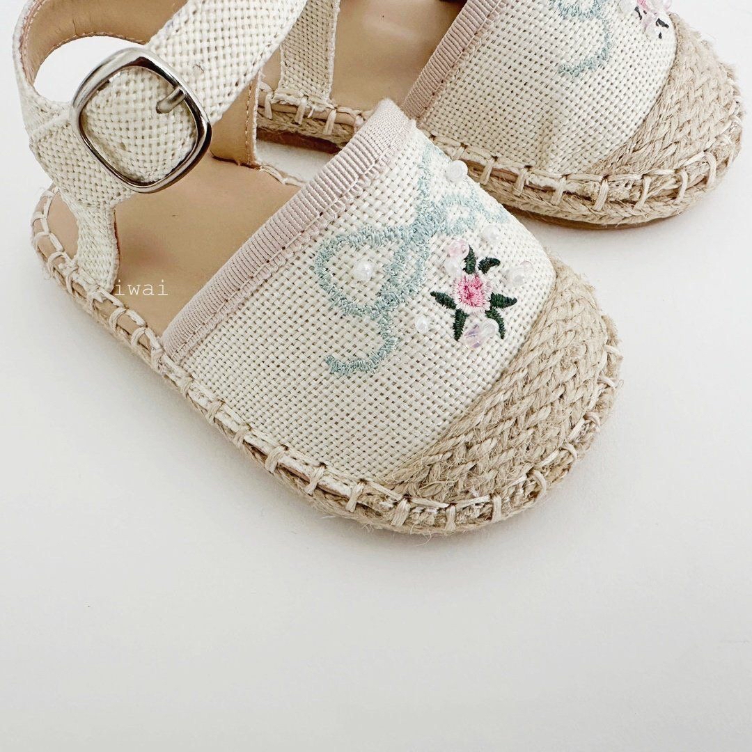 Neko | shoes (Blue ribbon flower size 150)