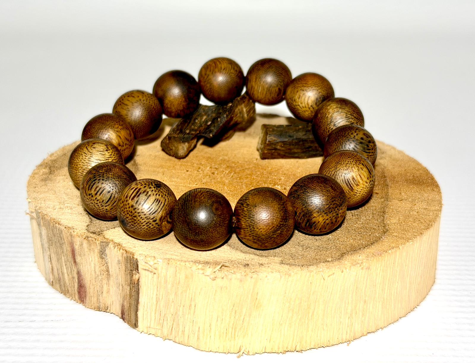 沉香手串15mm 重22克 8星級之選 (限香港地區發售及實體店交收)