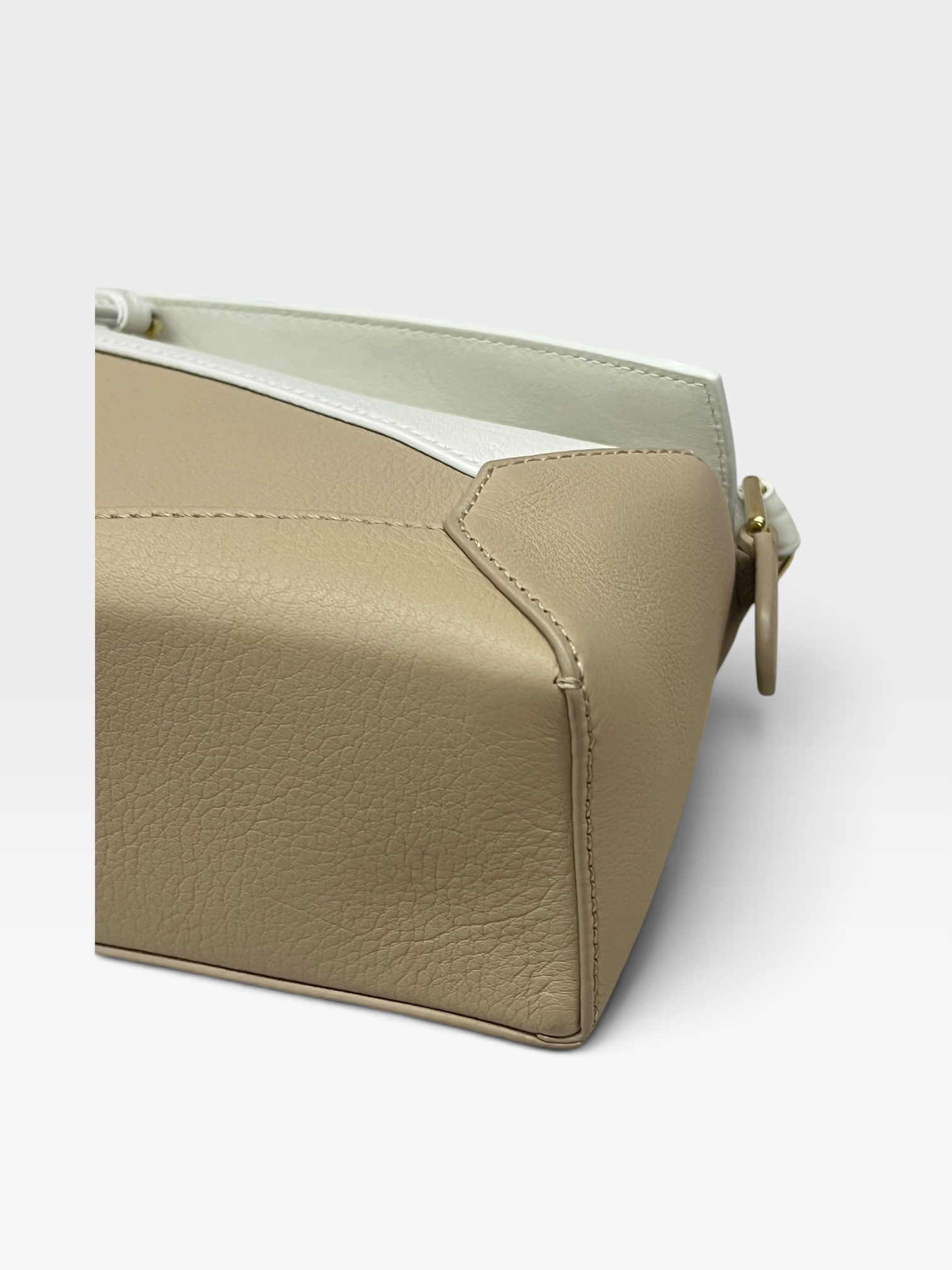 Pre-Owned LOEWE Mini Puzzle Bag / Product Code: 090404