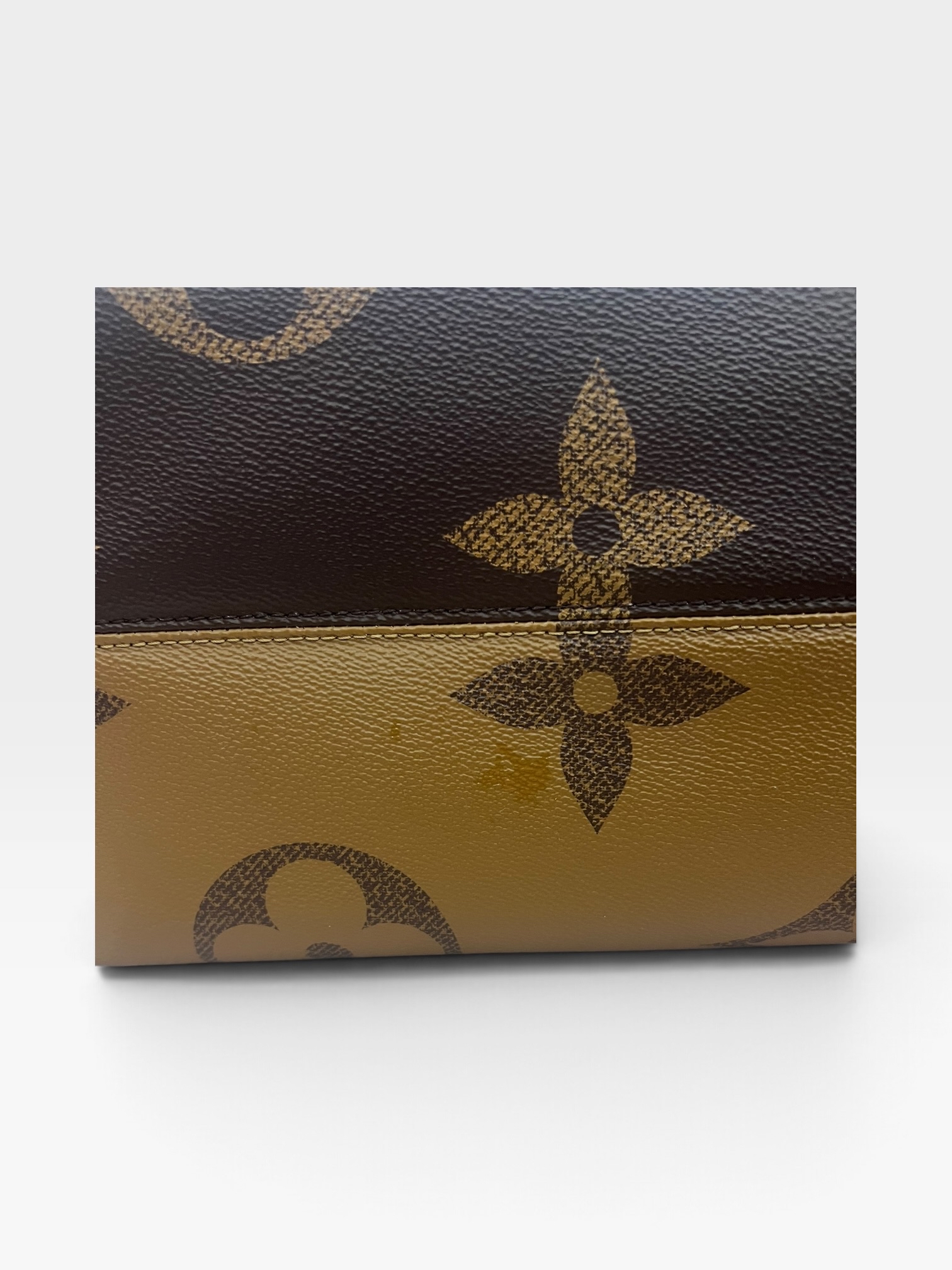Pre-Owned Louis Vuitton OnTheGo Giant Monogram Reverse Tote Bag/Product Code: 102302