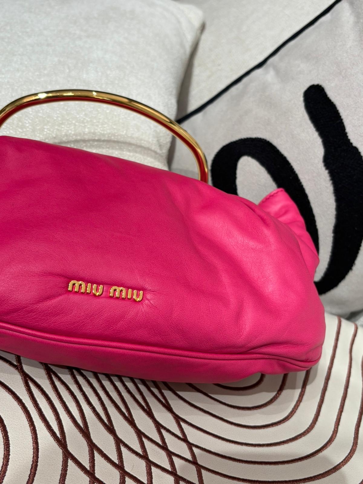 Miu Miu clutch bag lamskin 100%Authentic,95%new✅dust bag 