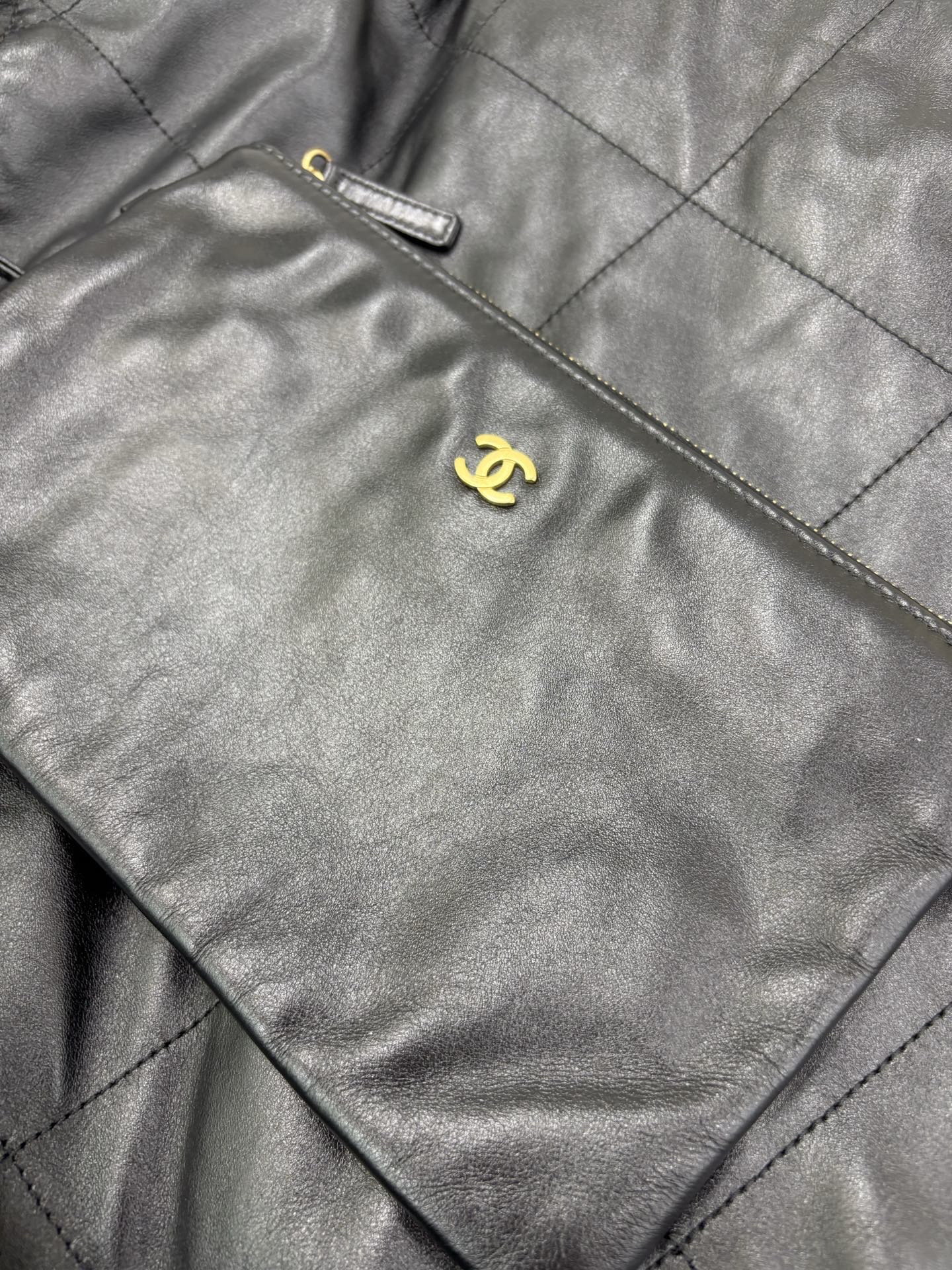 Pre-Owned CHANEL 22Bag 