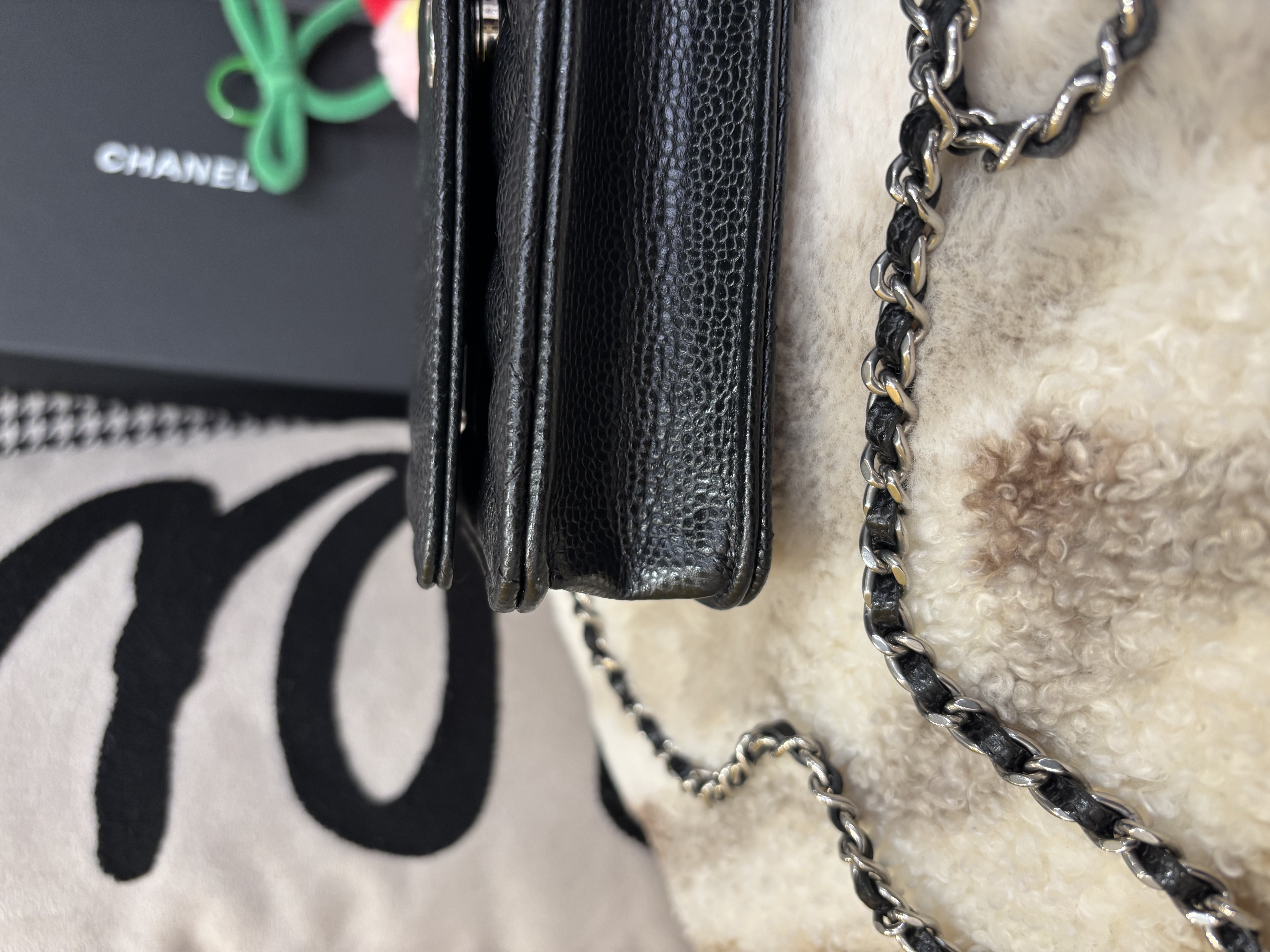 全新 Chanel wallet on chain 黑色荔枝牛皮銀扣 WOC 100%Authentic, 全新 Brand New  ✅日本單 ✅晶片✅dust bag ✅box