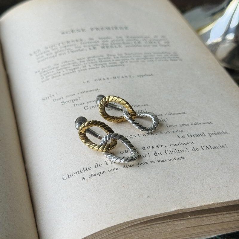 Vintage C.a. 1950s Gold & Silver Tone Intertwining Loop Dangle Screw-back Earrings(MT2070)