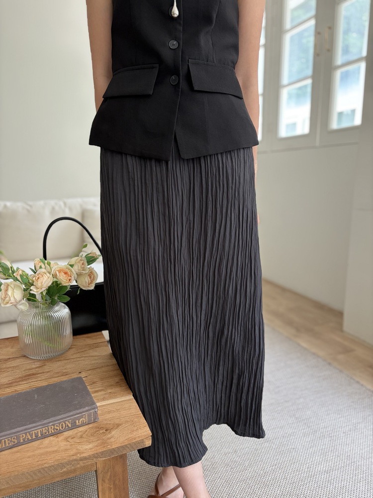 French Muse Vest Dress (Black)