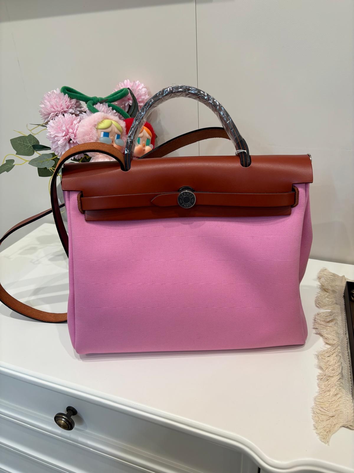 全新 Hermes HERBAG 31 ,stamp Y,8W 100%Authentic, 全新未使用品 ✅Key lock ✅dust bag ✅box
