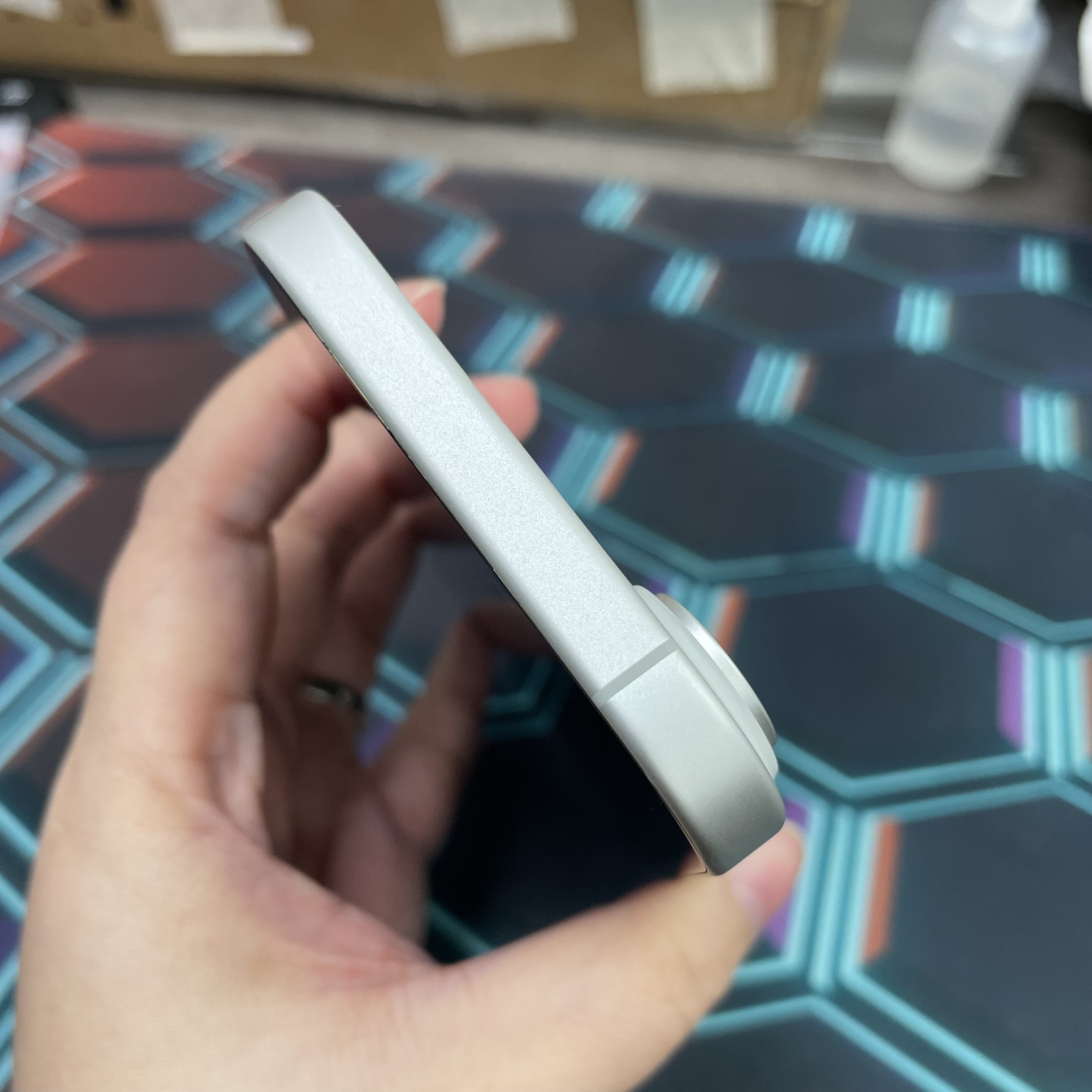 *8355 17 完美機 256GB 電91 白色 white