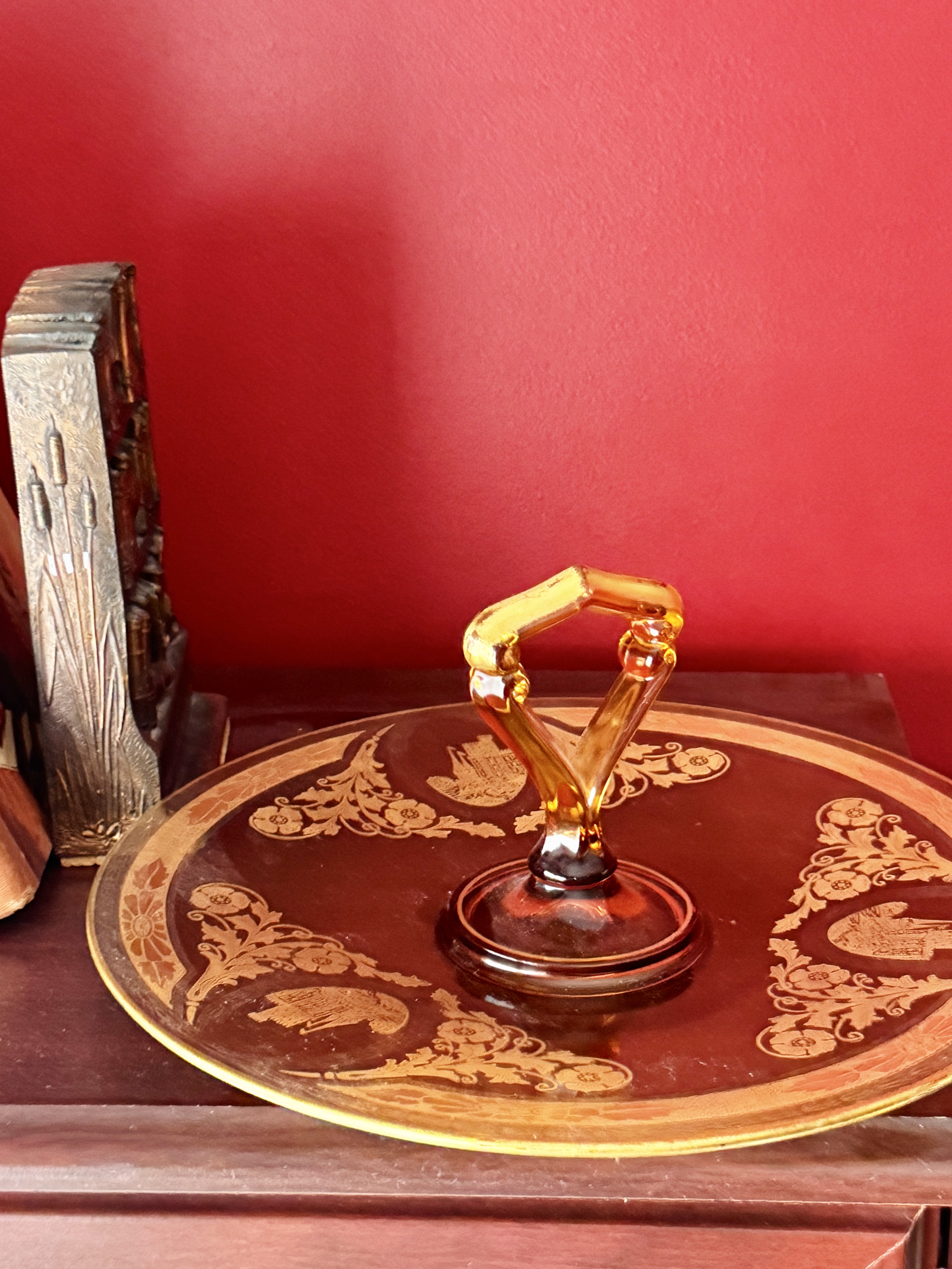 Antique Art Deco 1920s Amber Glass Embossed Golden Castle and Scrollwork Pattern Large Cake Plate with Geometric Handle (MT2166)