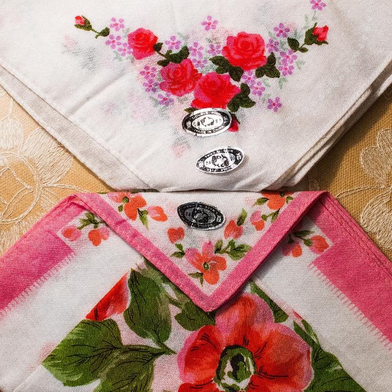 Vintage Double Fish Made in China 雙魚牌 Floral Pattern Handkerchief Set of 2(EV387)