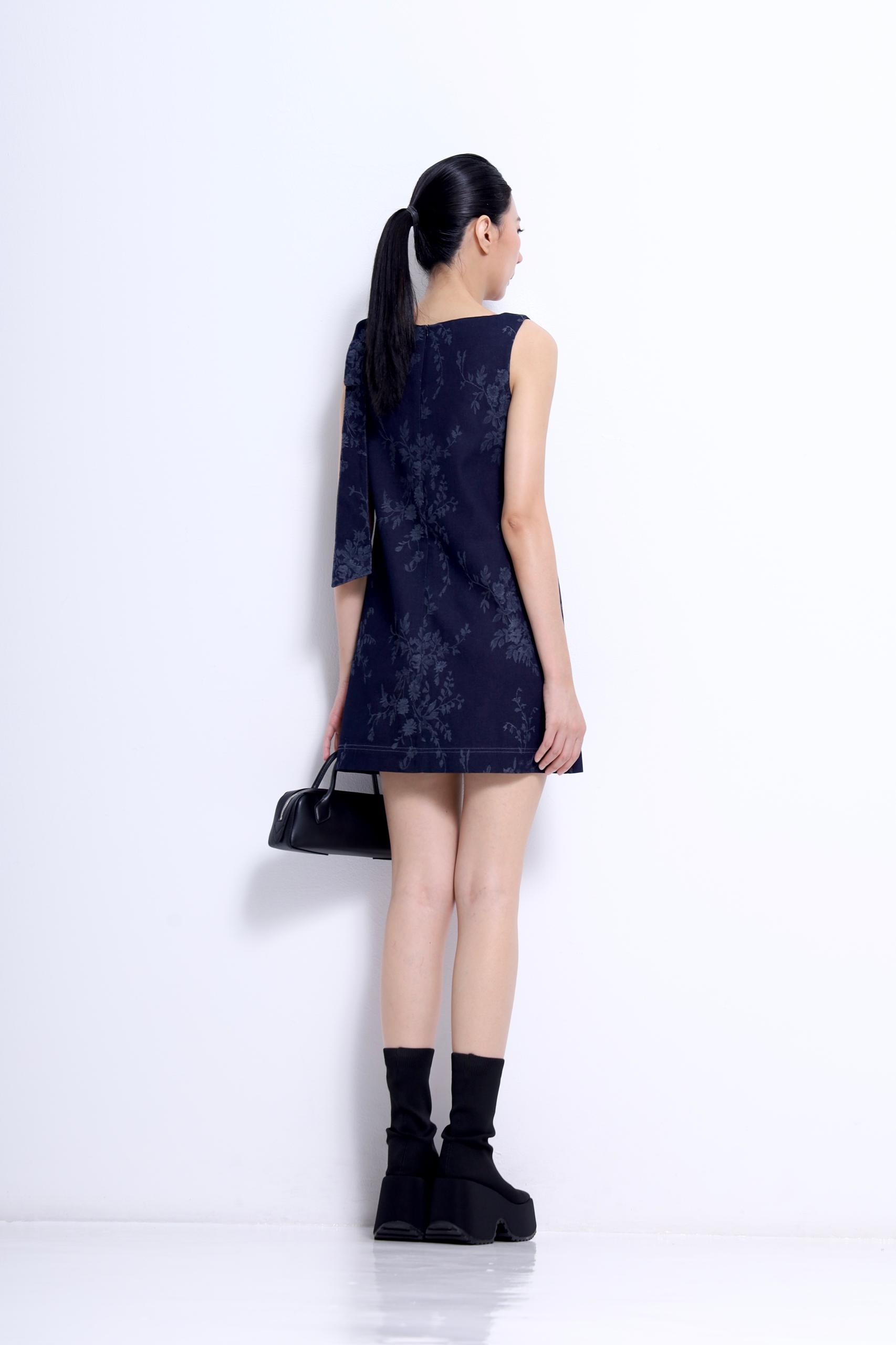 CD2156 Jacquard Denim Bow Shoulder Shift Dress