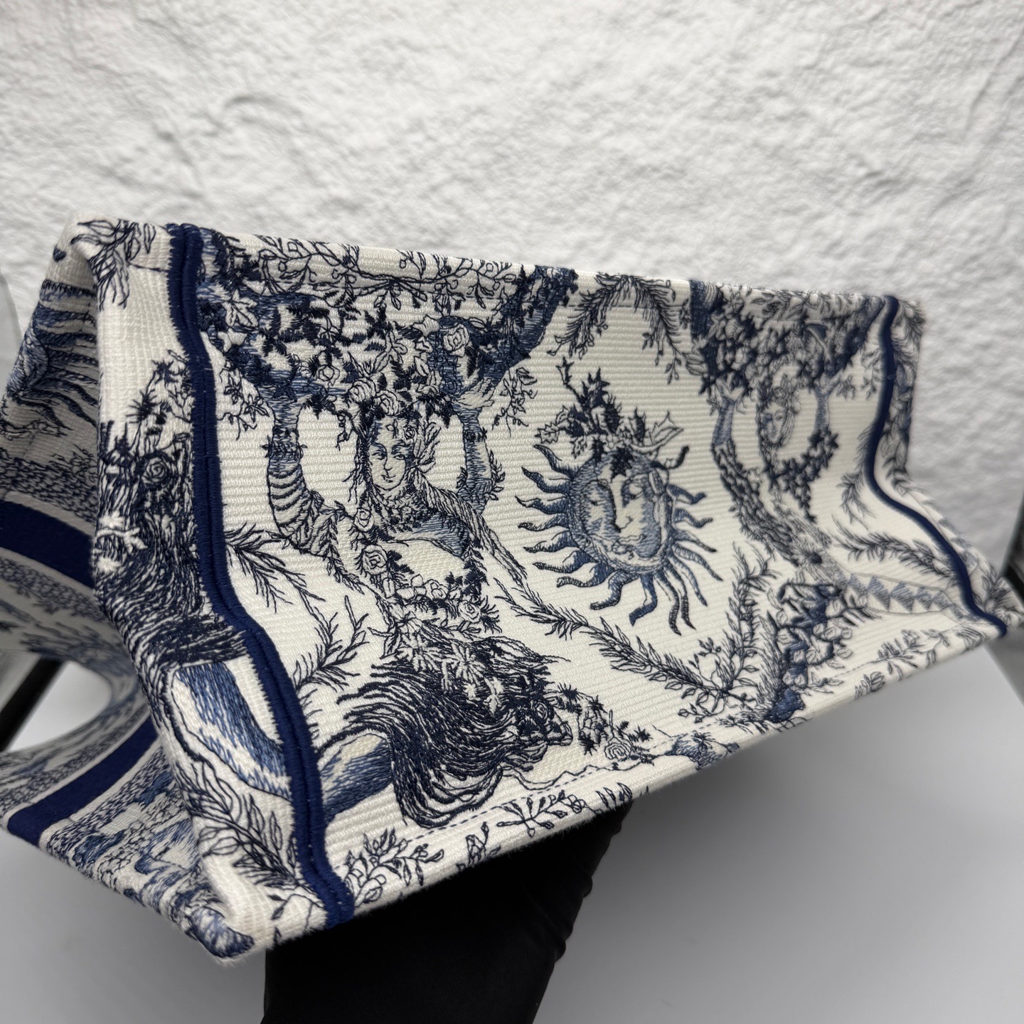 Pre-Owned DIOR Book Tote / Product Code : 26040803