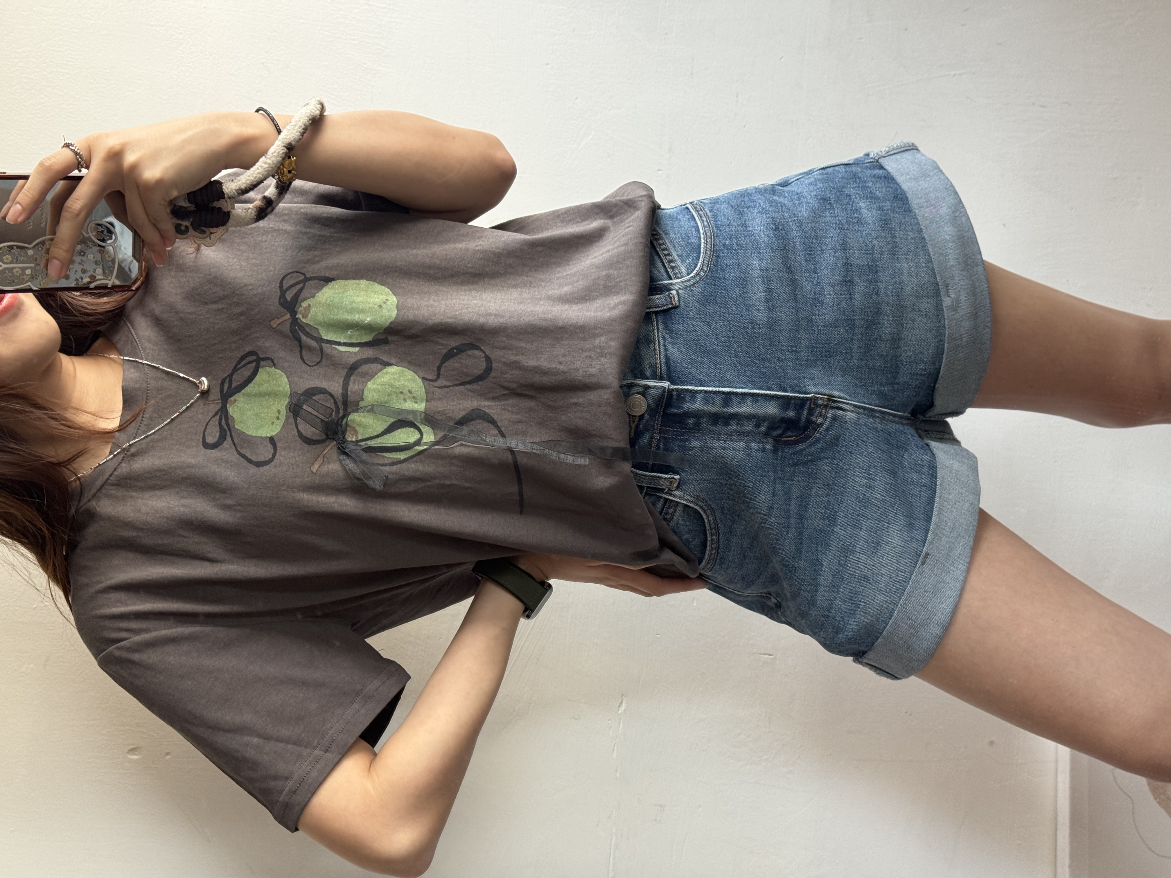 啤梨Tee