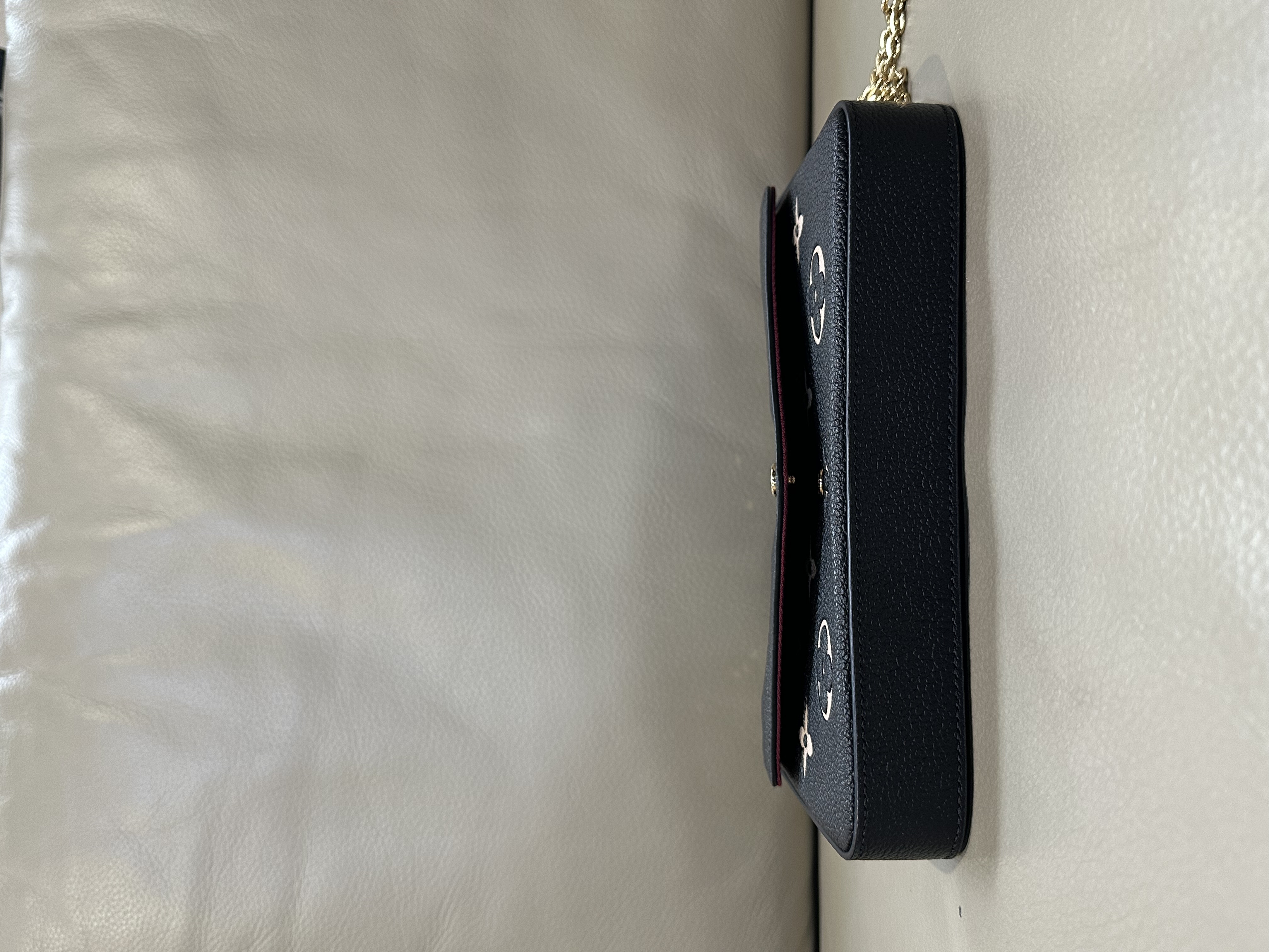 Pre-owned LV Félicie Pochette in bicolor Monogram Empreinte leather / Product Code: 26040508