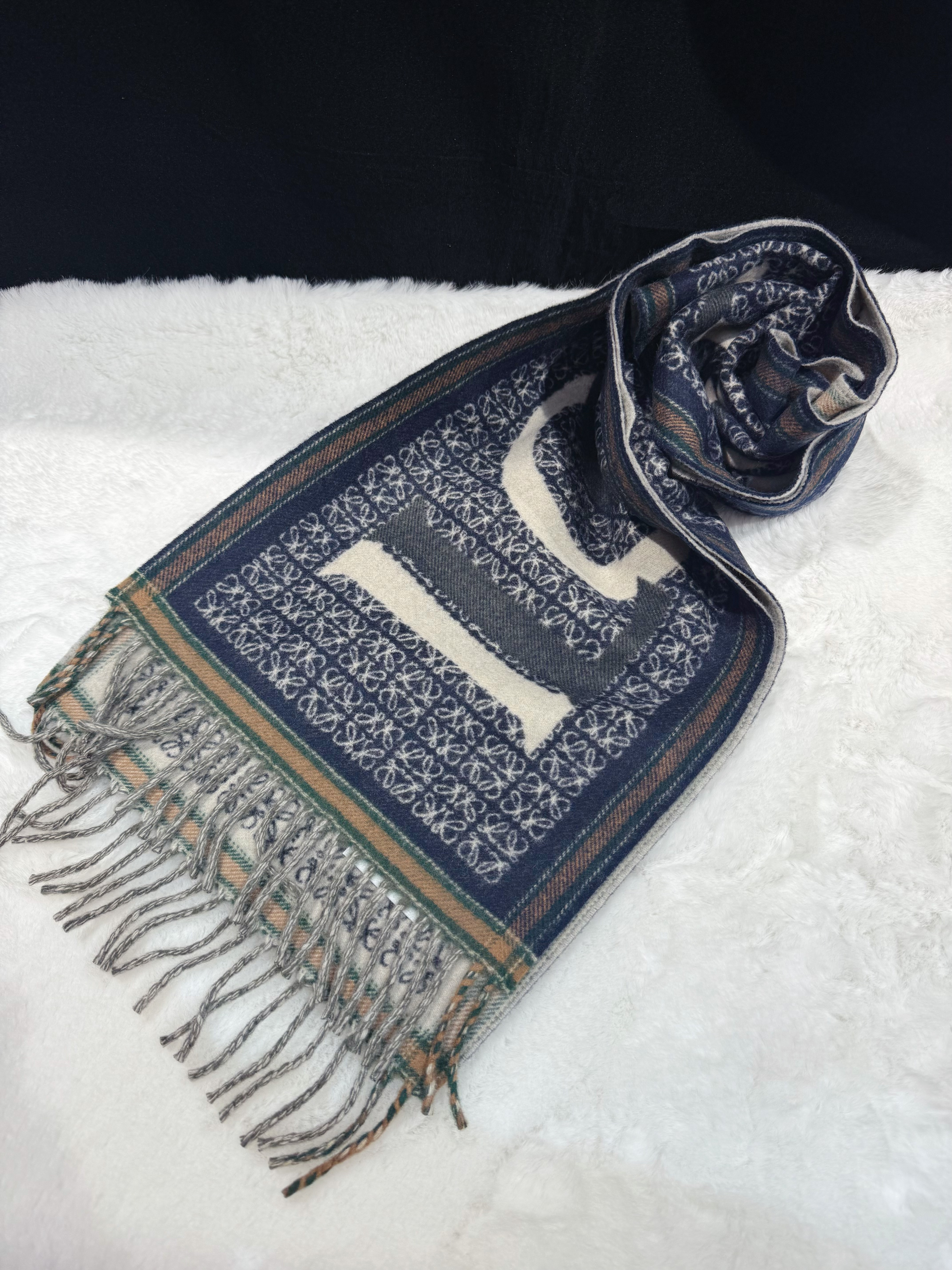 Loewe Love jacquard scarf navy