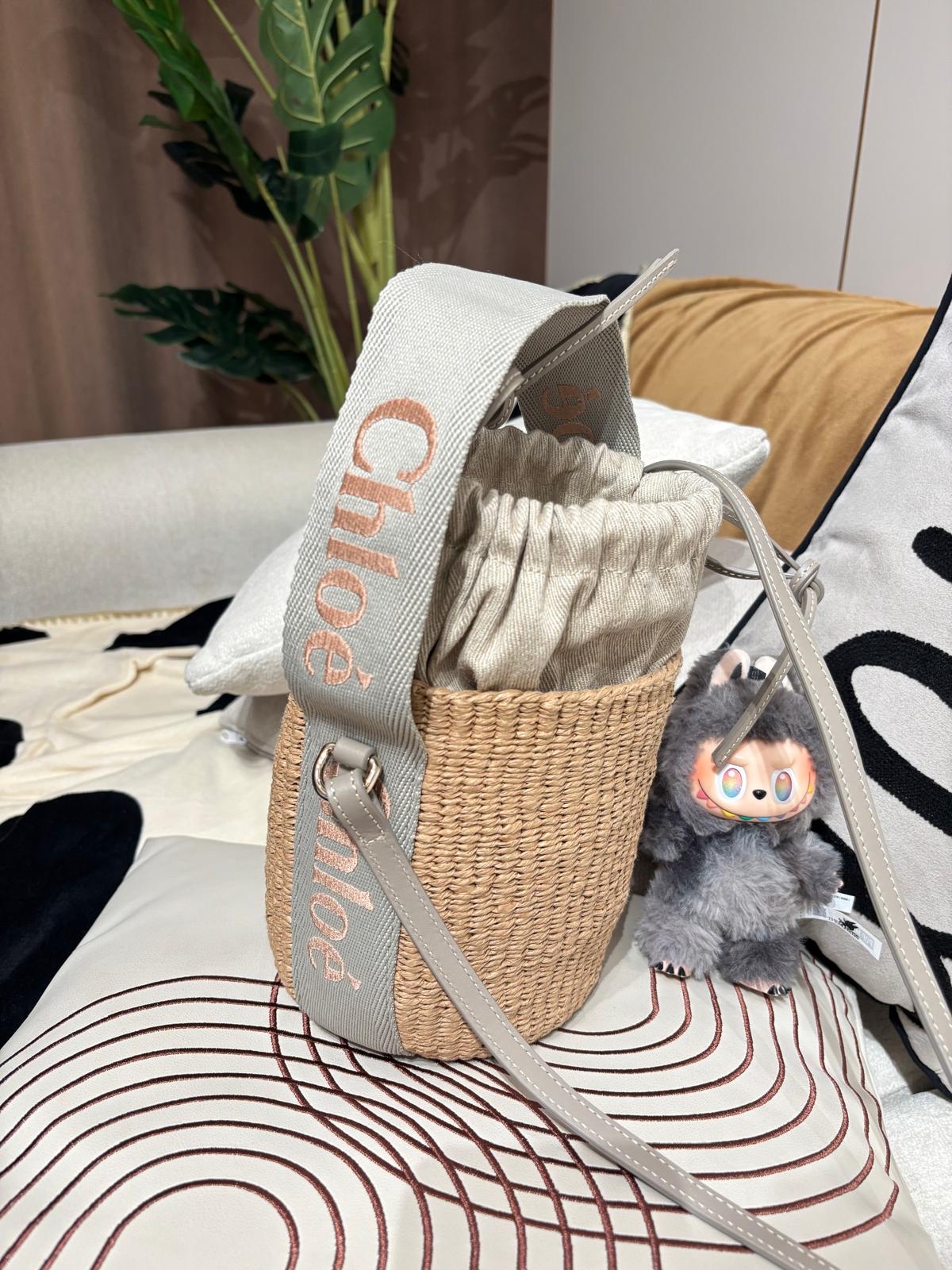 未使用品 Chloe Woody Small Bucket 100%Aurlthentic, Unused ✅Dust bag