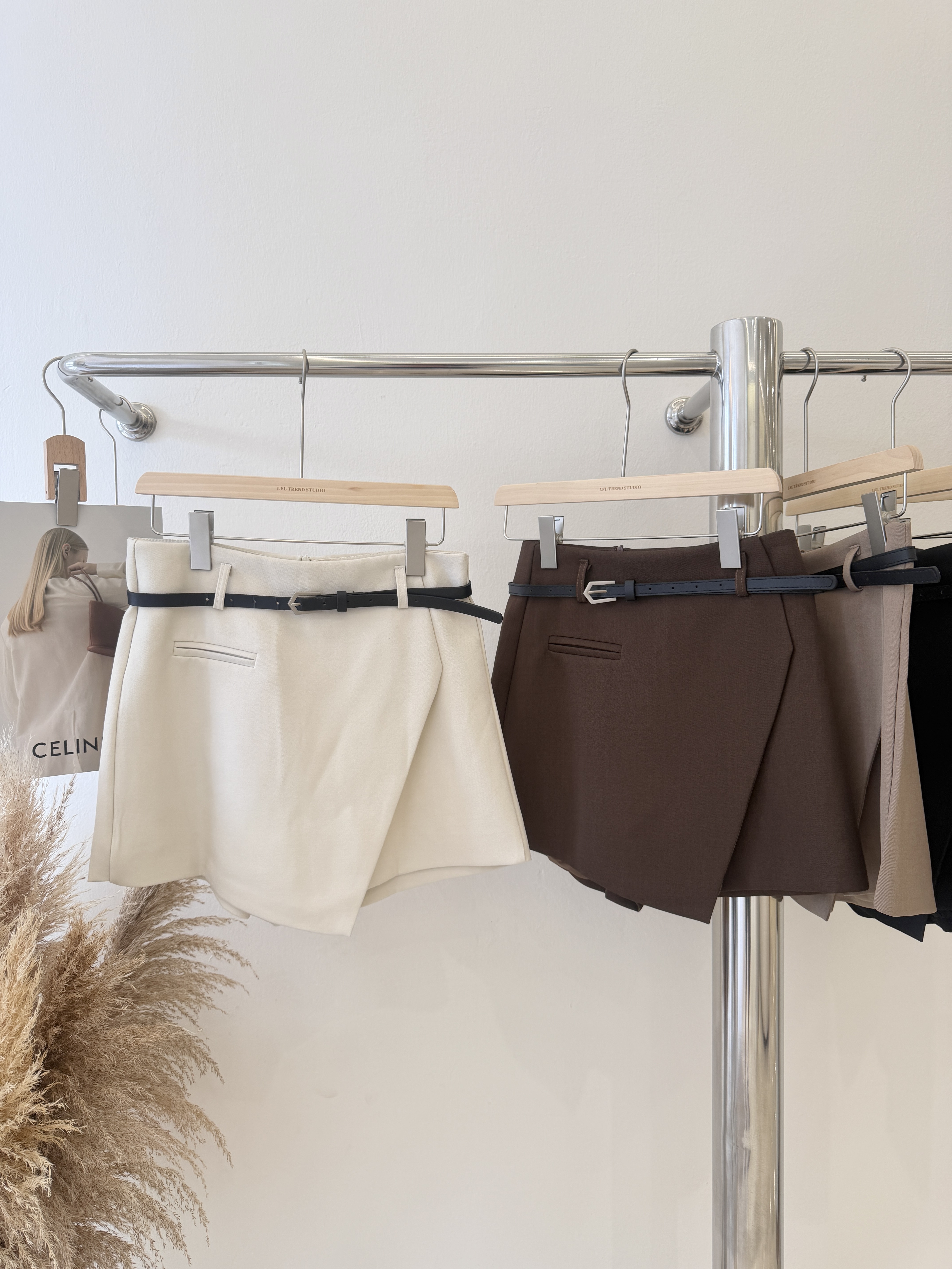 5650 爆款百搭西装裤裙(送腰带)