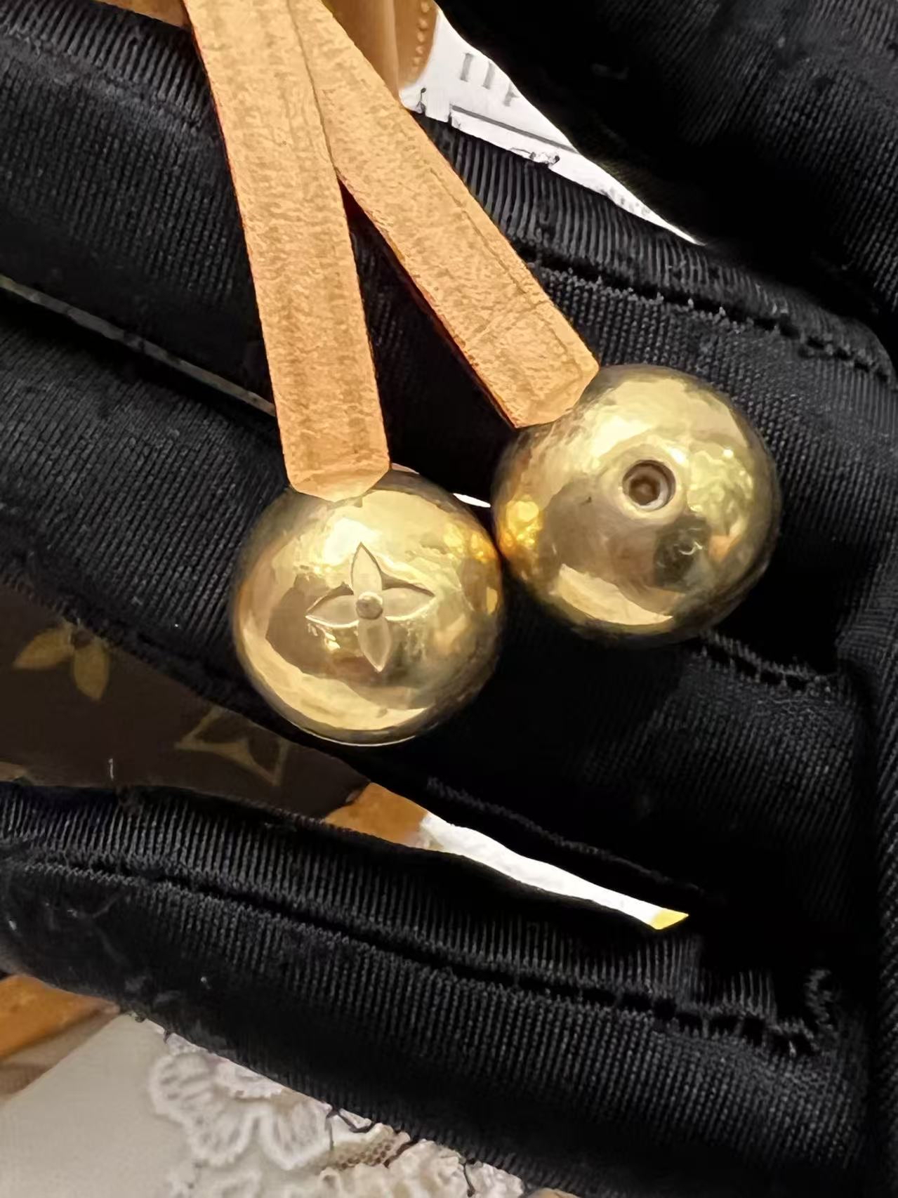 LV Monogram Popincourt Haut Bag （金球）