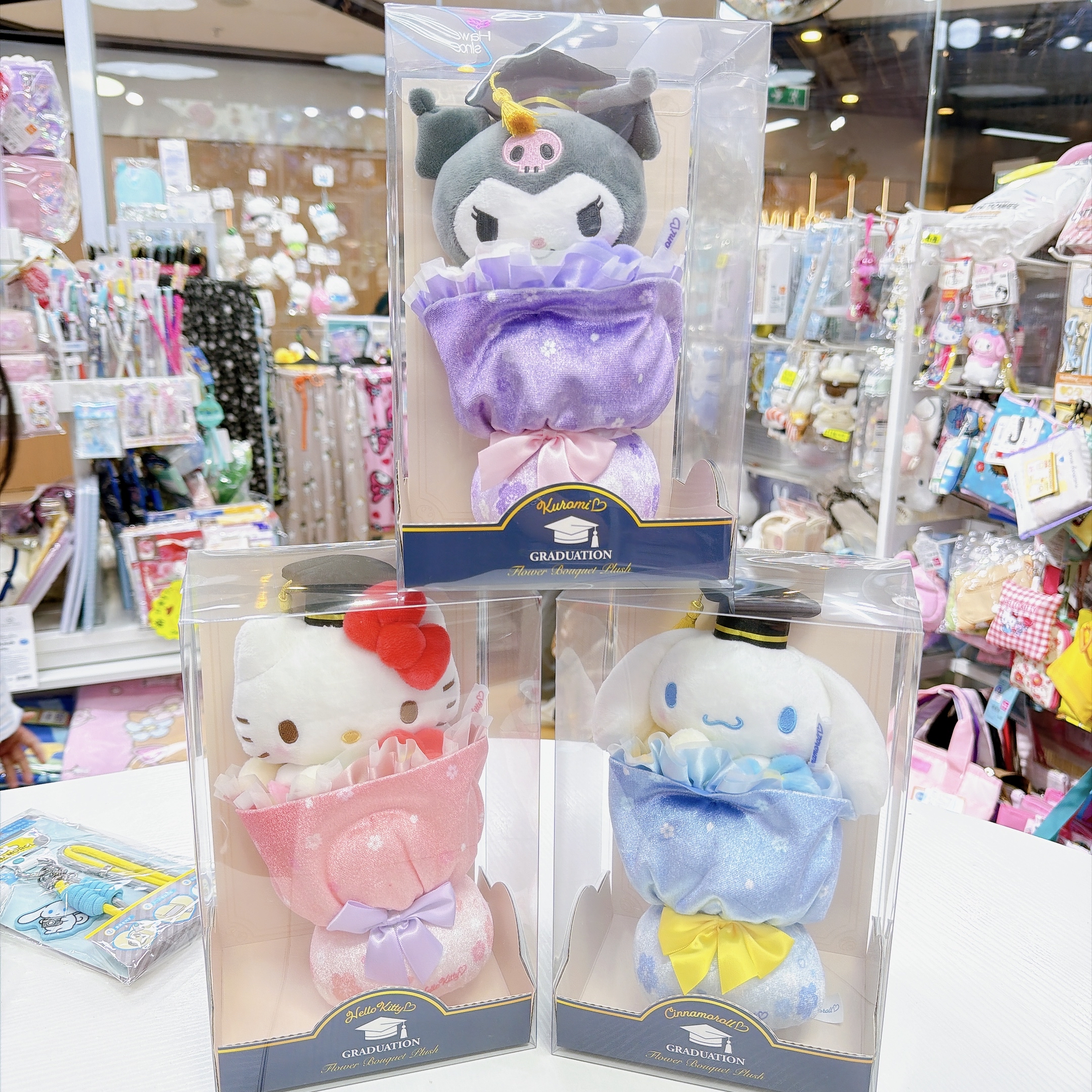 原裝行貨Sanrio 畢業花束公仔