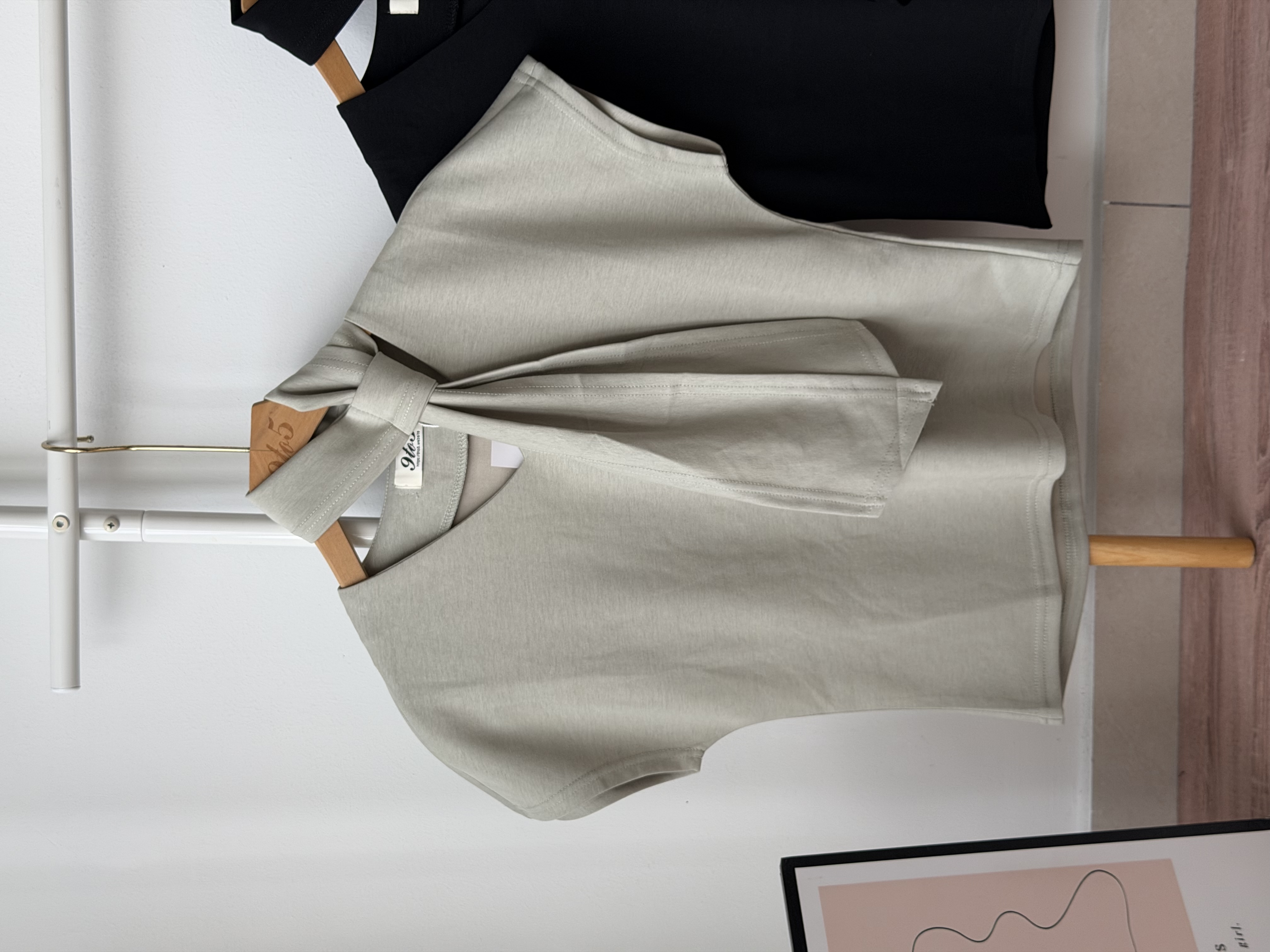 T4548 Butterfly Sleeve Top with scarf- 3 Colors 