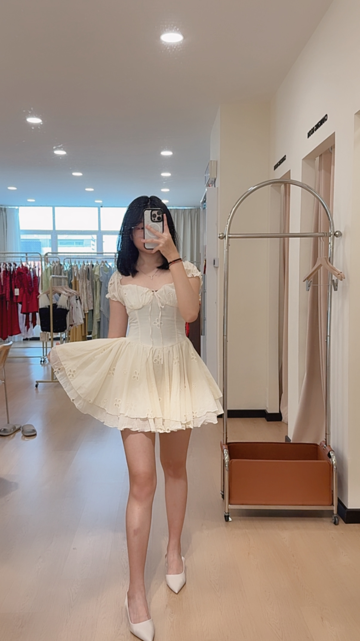 352可爱泡泡袖连身裙