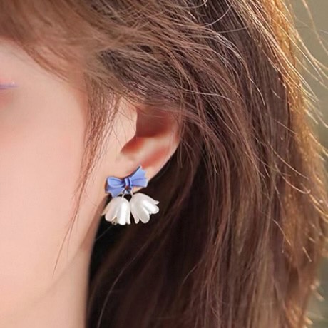 藍蝴蝶結×雪白花瓣耳環／耳夾 