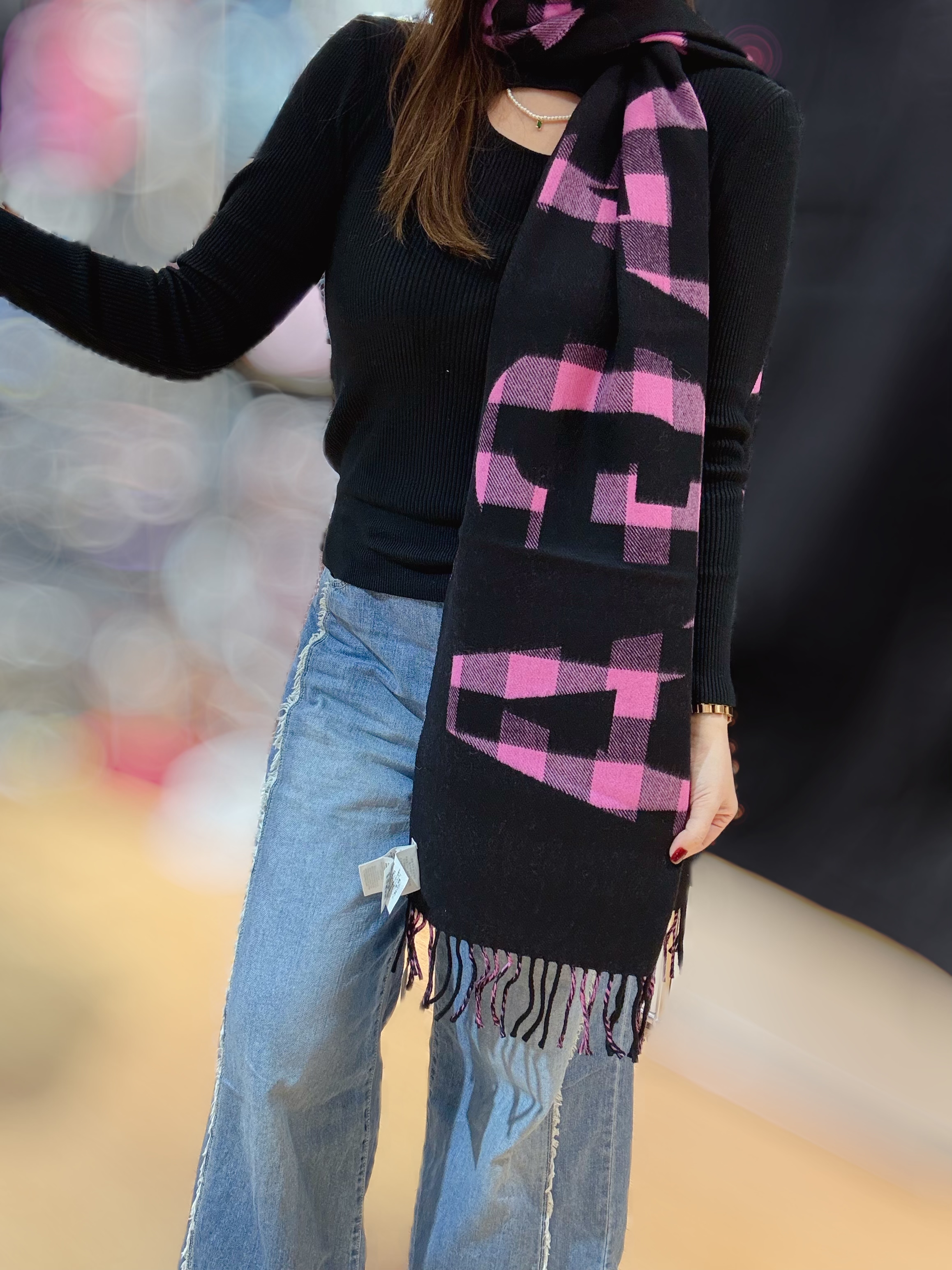 Balenciaga scarf grid/blk/pink