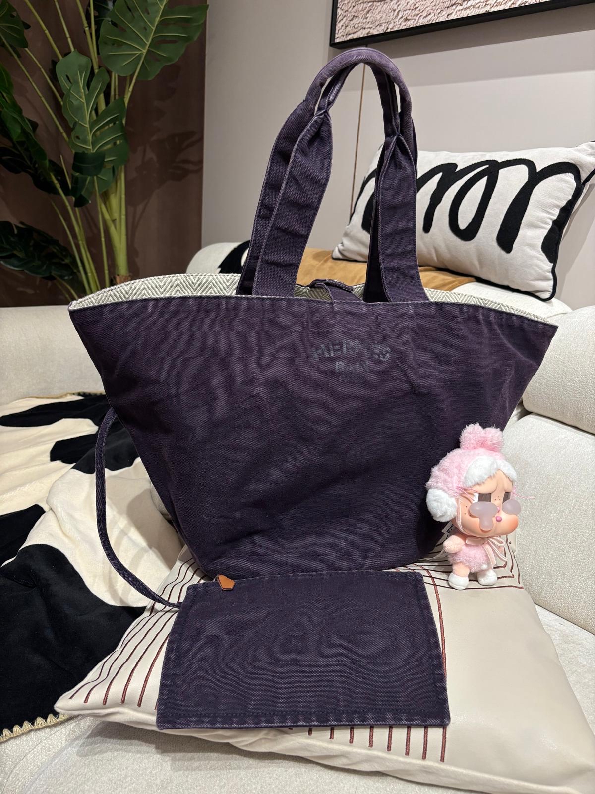 Hermes Reversible Panier De Plage PM Tote 100%Authentic, 95%New