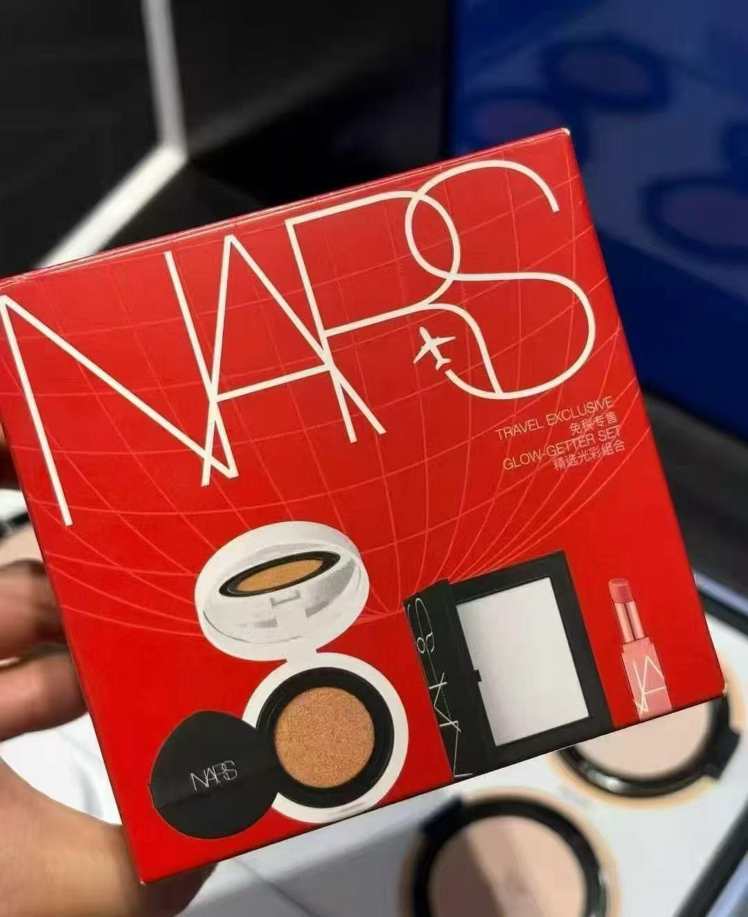 NARS旅行限定彩妝禮盒超適合新手入門！