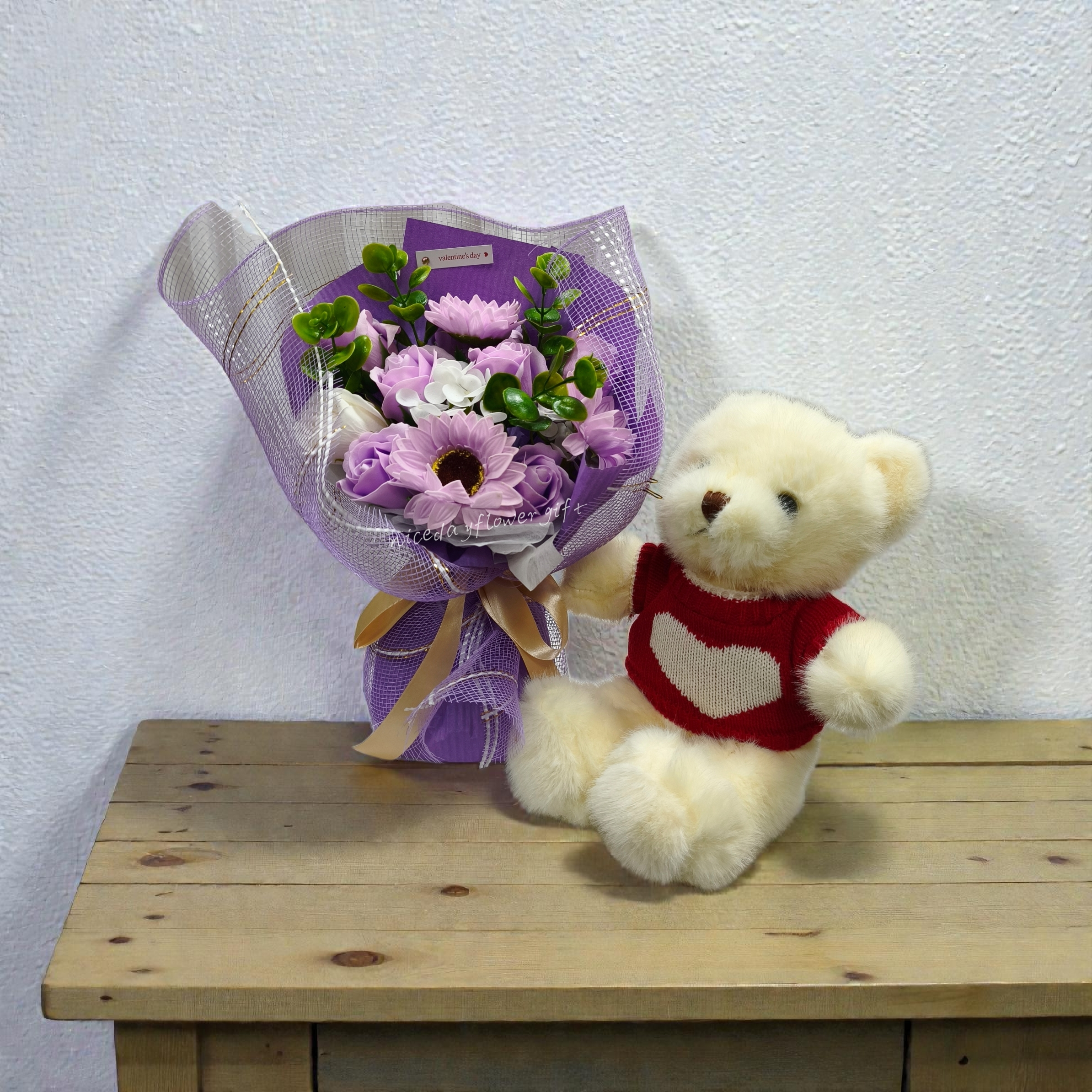 💞👑V2608 香皂花小花束與毛公仔